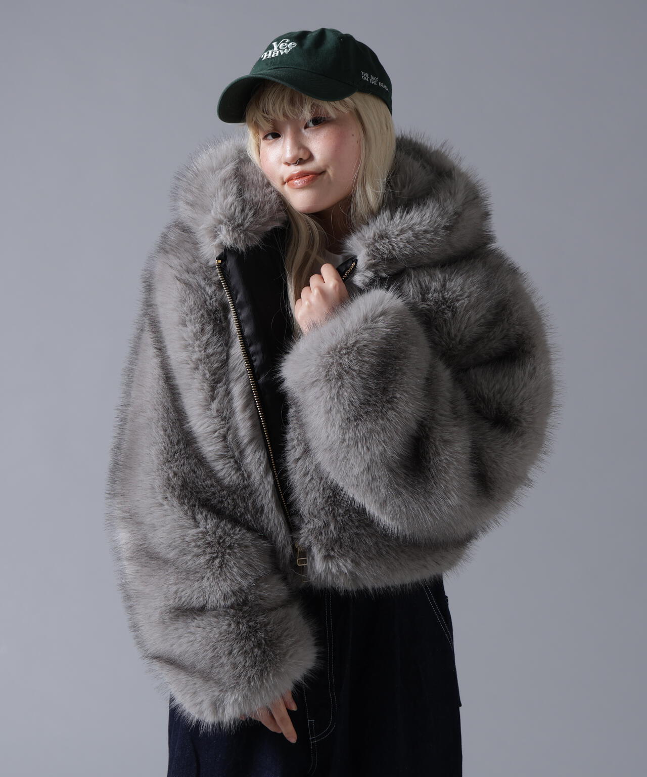 B omnivore/ビーオムニボー　ECO FUR HOOD BLOUSON
