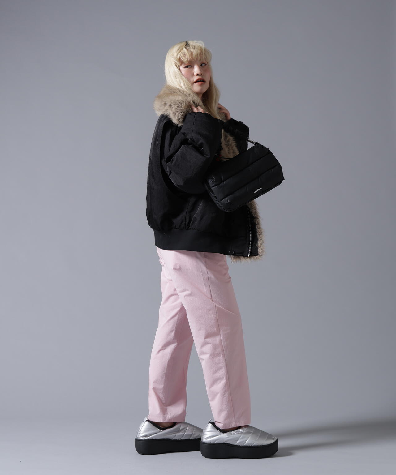 B omnivore/ビーオムニボー REVERSIBLE FUR NYLON BLOUSON