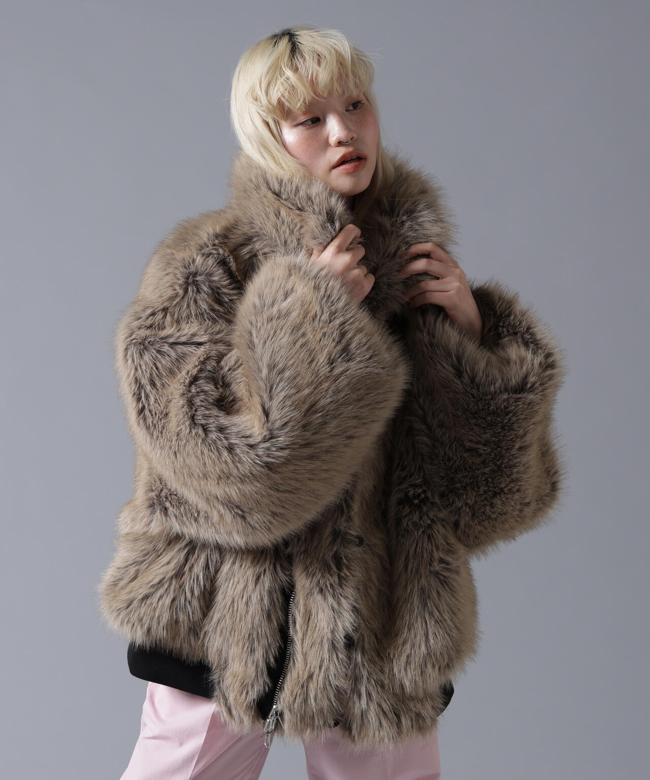 B omnivore/ビーオムニボー REVERSIBLE FUR NYLON BLOUSON