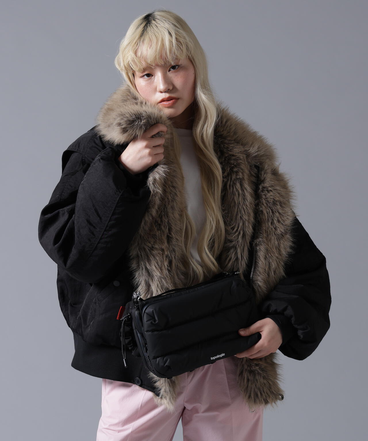 B omnivore/ビーオムニボー REVERSIBLE FUR NYLON BLOUSON