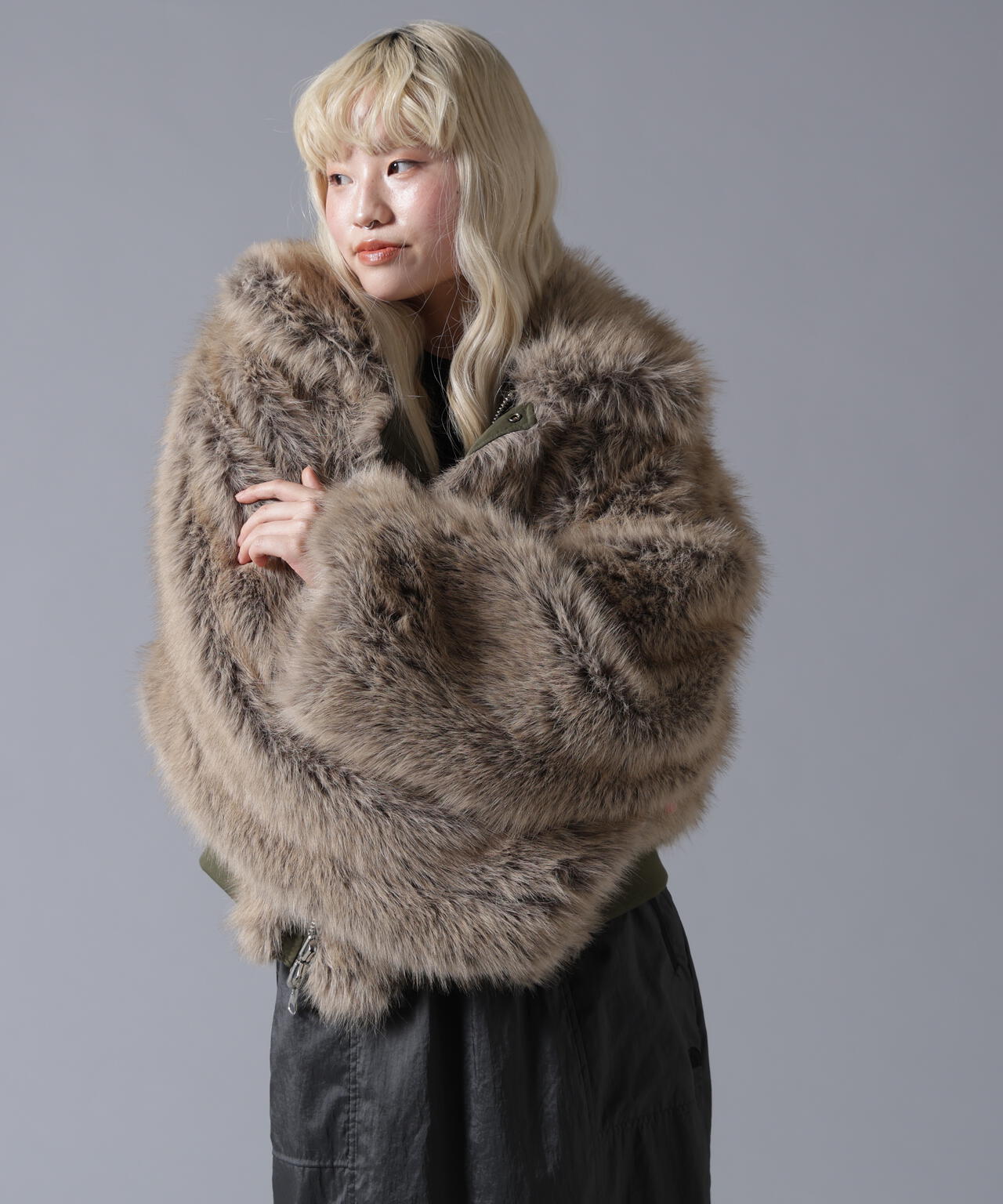 B omnivore/ビーオムニボー REVERSIBLE FUR NYLON BLOUSON