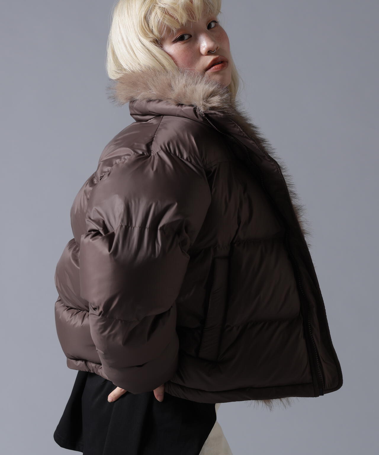 B omnivore/ビーオムニボー　NYLON FUR STAND BLOUSON