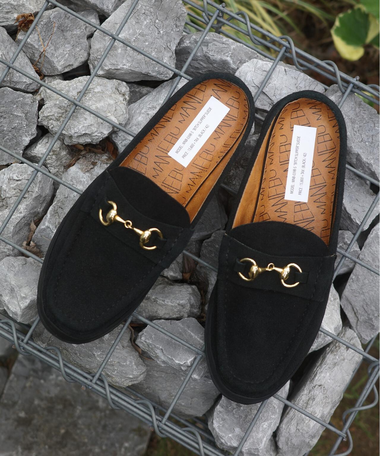 MANEBU/マネブ　BITCH SLIPPER SUEDE　ビットローファースリッパ　スエード　ユニセックス