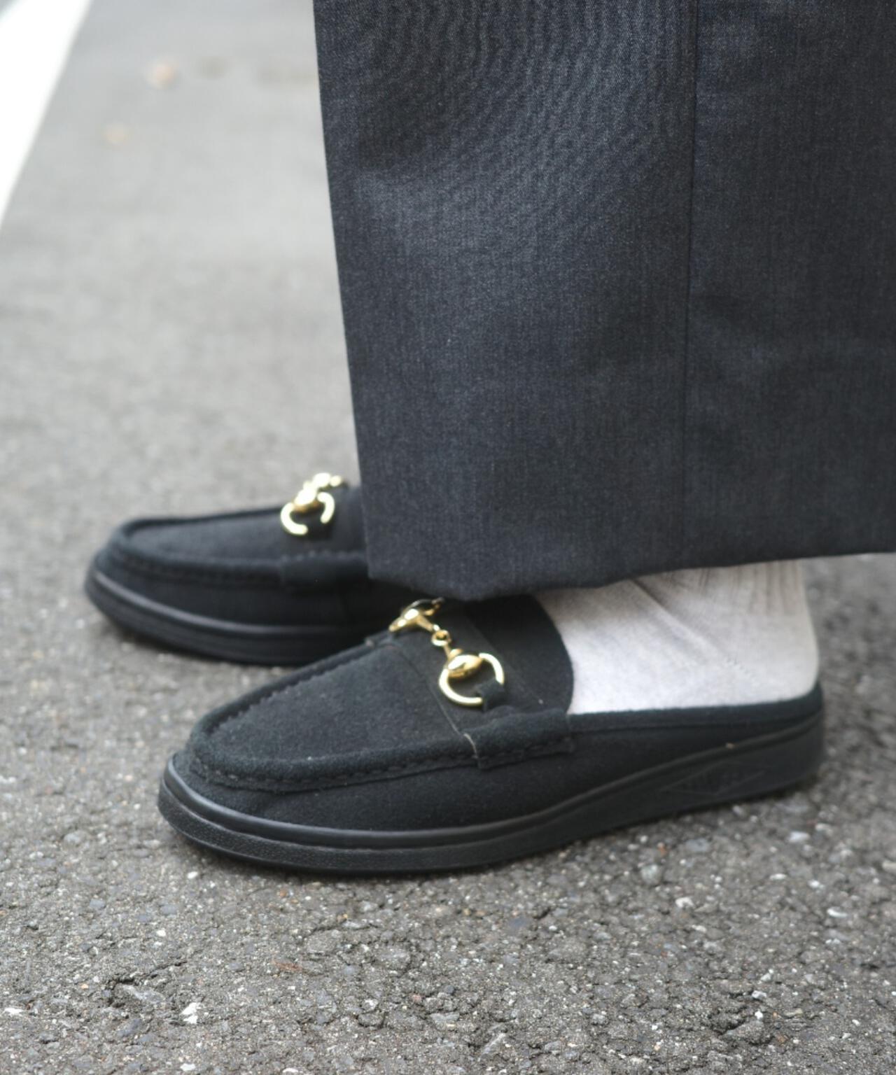 MANEBU/マネブ　BITCH SLIPPER SUEDE　ビットローファースリッパ　スエード　ユニセックス
