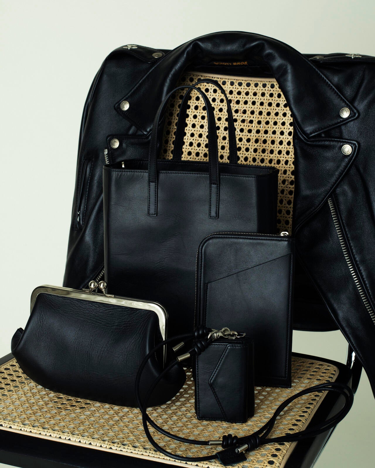 直営限定/Women's/LEATHER 2WAY HANDLE BAG/レザー 2ウェイ ハンドルバッグ