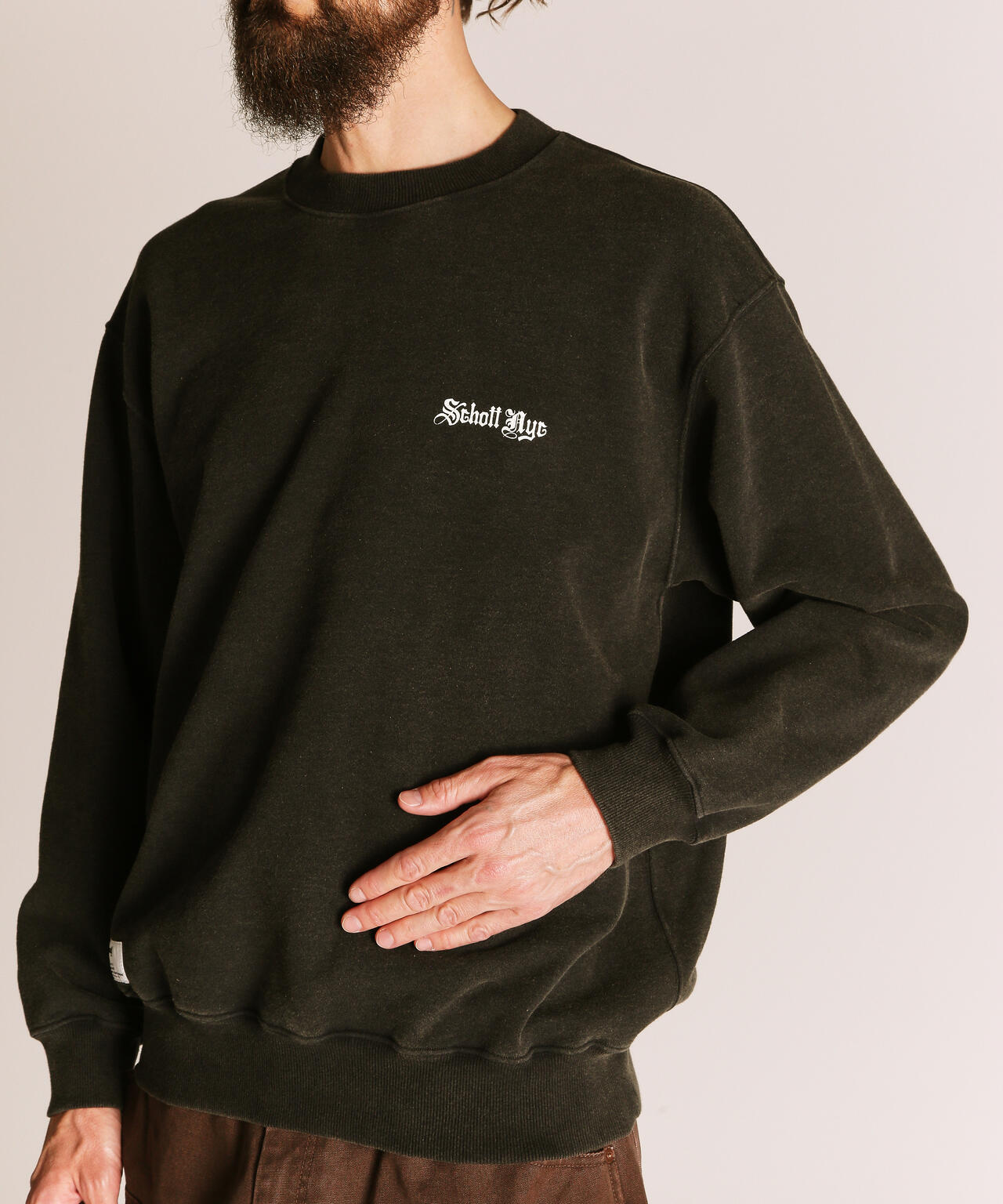 QUALITY OVER QUANTITY CREW SWEAT/クオリティ オーバー クアンティティ クルースウェット