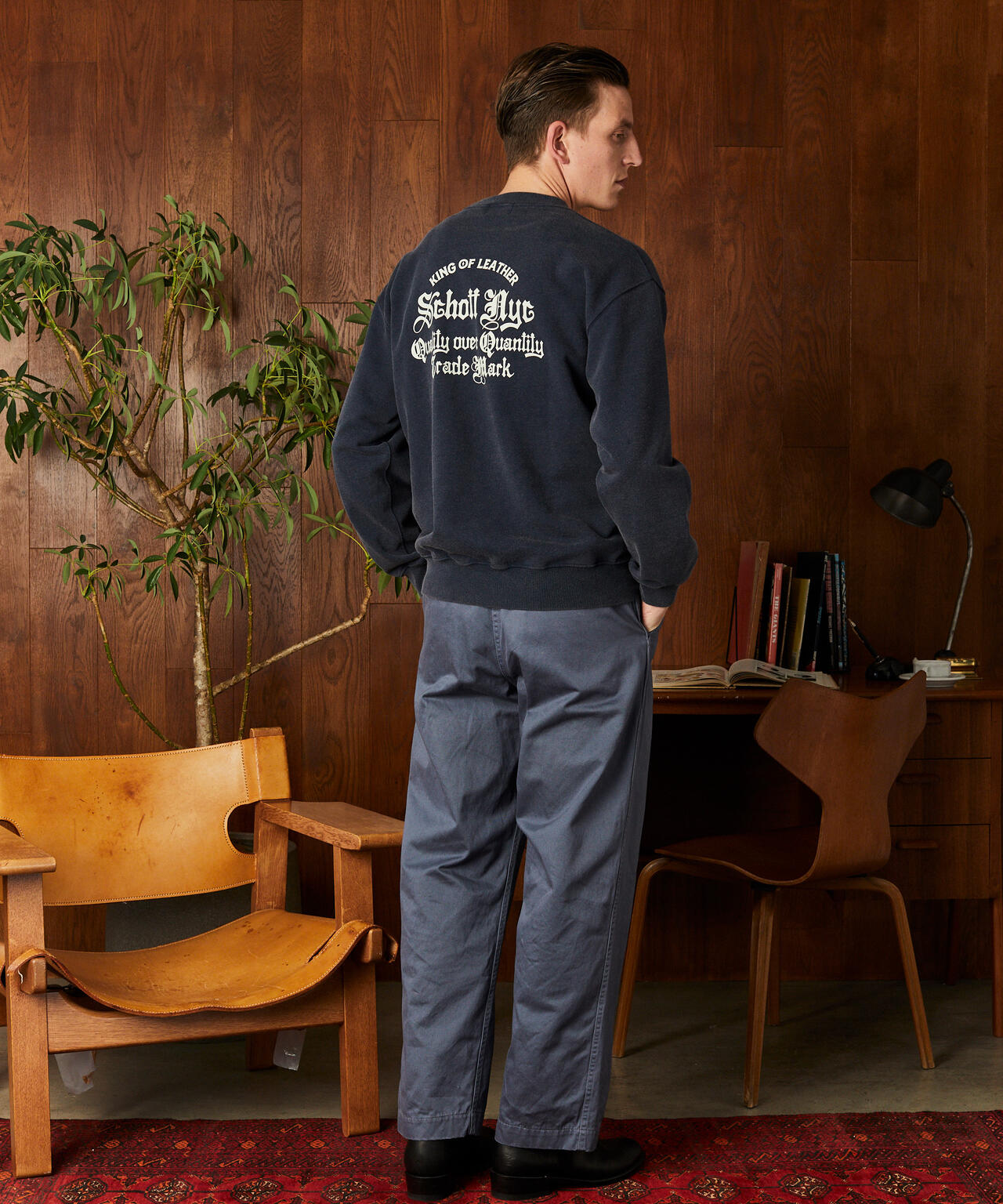 QUALITY OVER QUANTITY CREW SWEAT/クオリティ オーバー クアンティティ クルースウェット