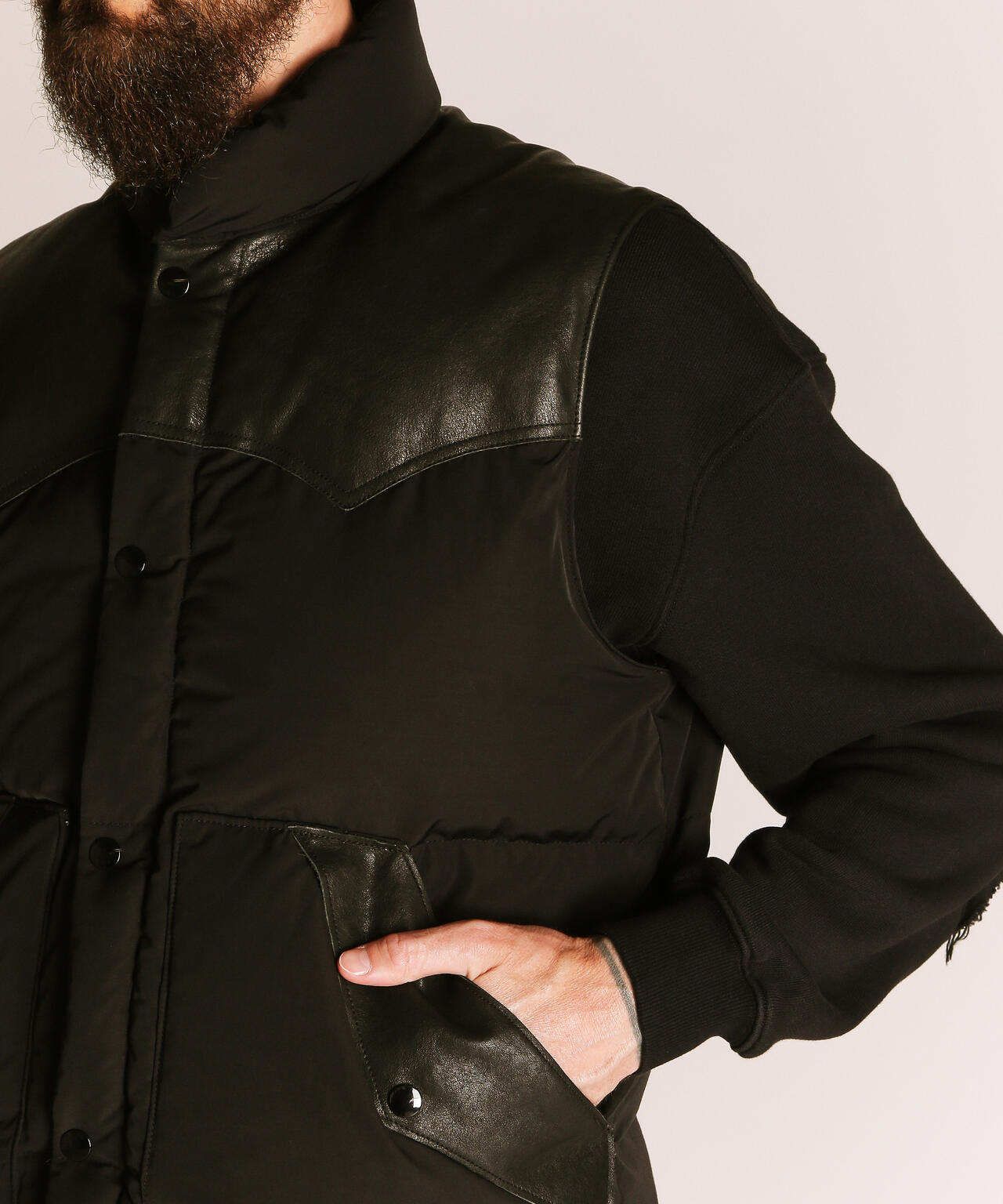 LEATHER COMB. VEST/レザー コンビベスト