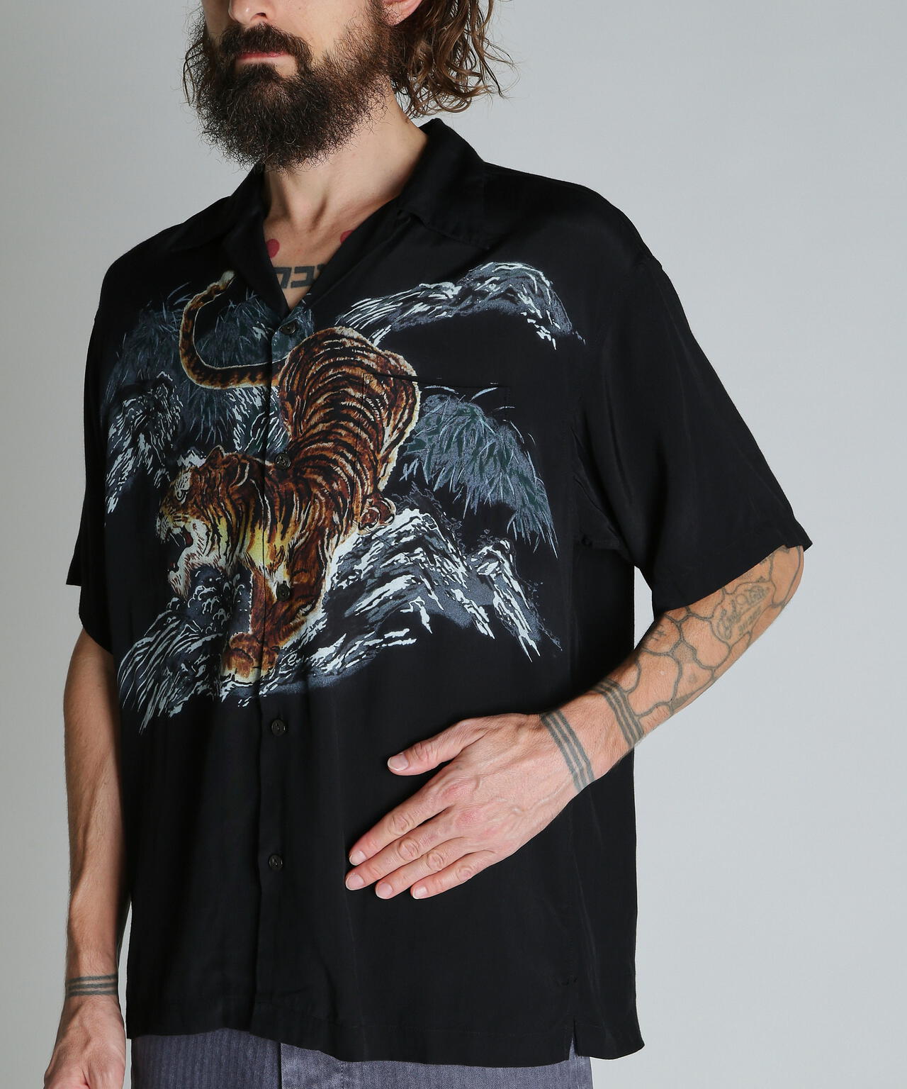 TIGER RAYON SHIRT/タイガー レーヨン シャツ