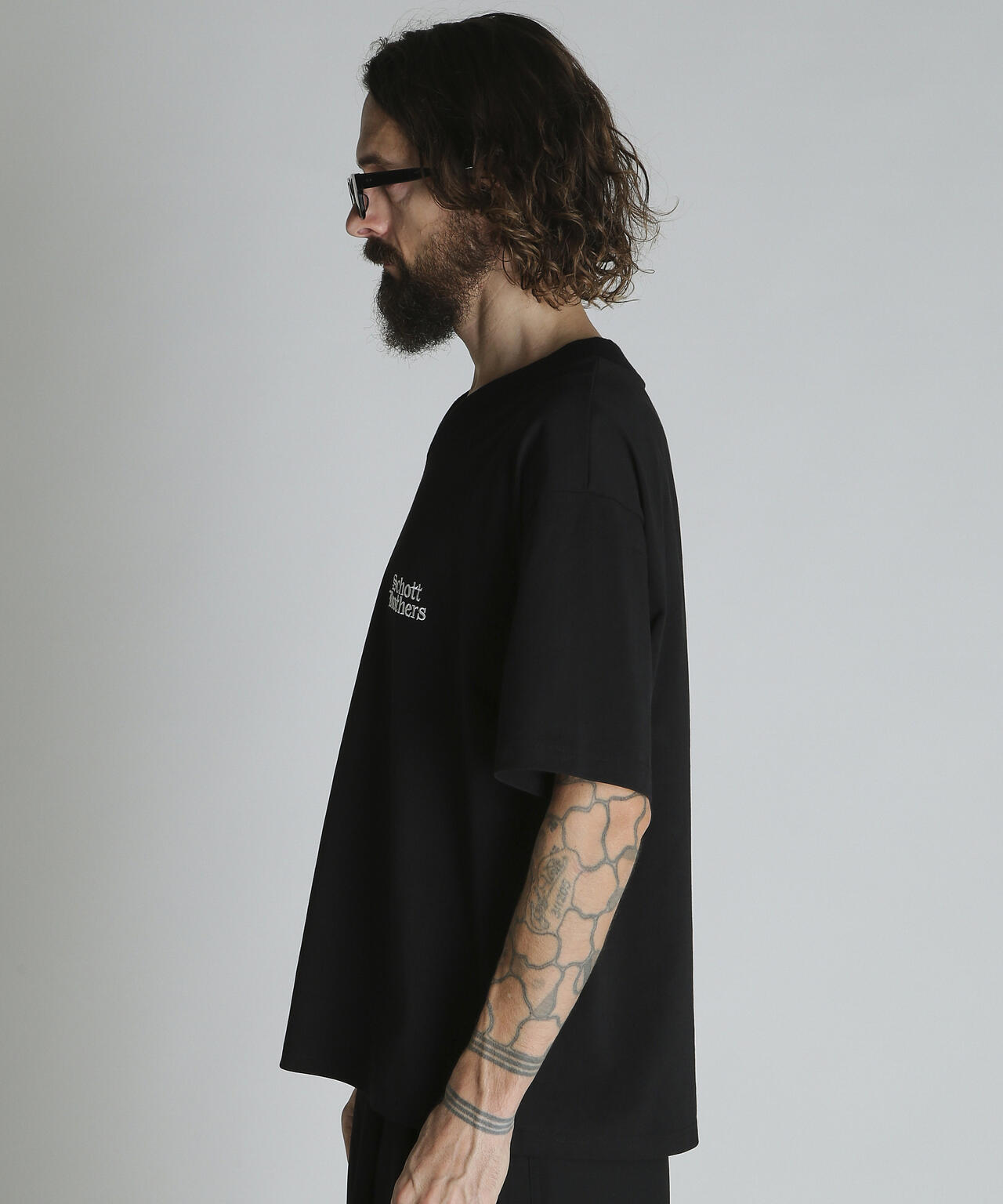 BLACK SHEEP V NECK T-SHIRT/ブラックシープ Vネック　Tシャツ