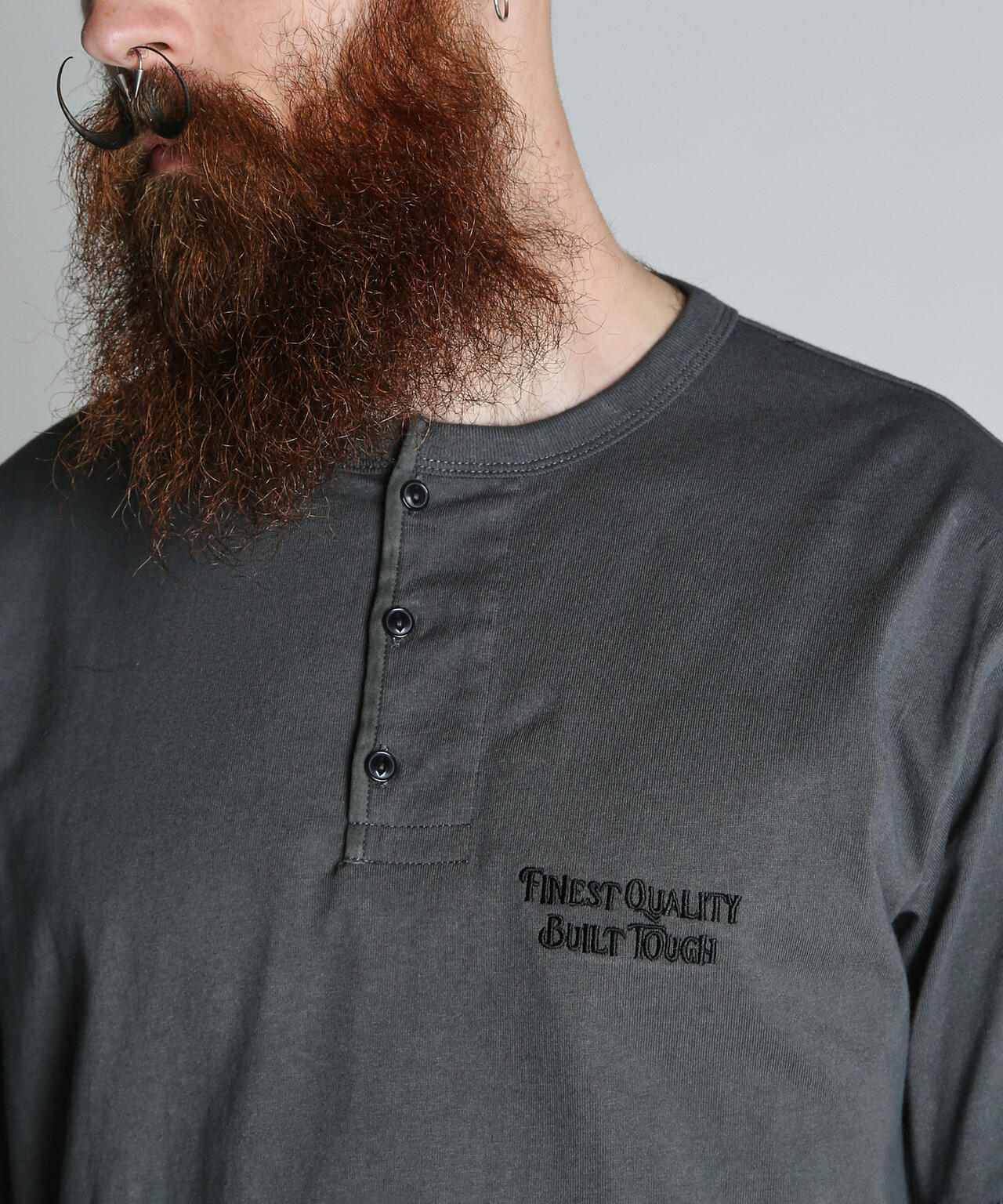 FINEST QUALITY BUILT TOUGH EMB. HENLEY T-SHIRT/刺繍 ヘンリー Tシャツ