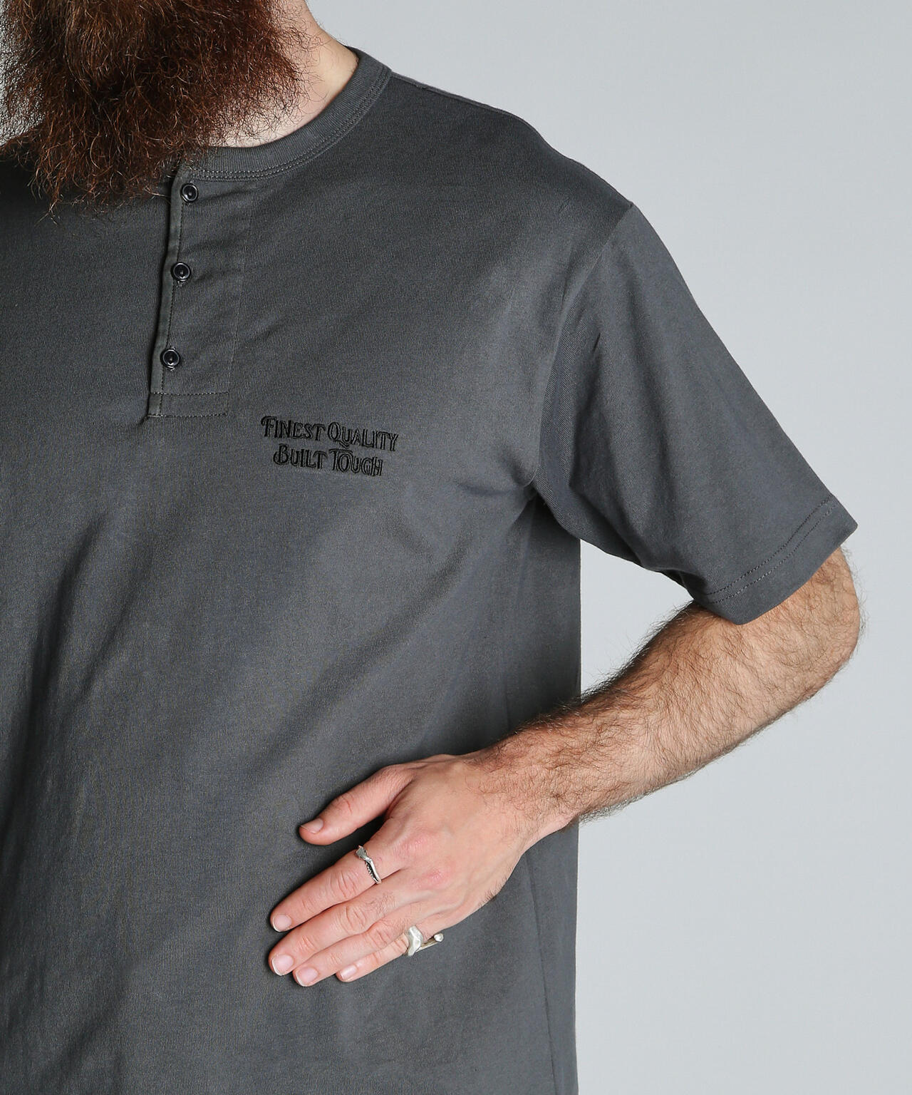 FINEST QUALITY BUILT TOUGH EMB. HENLEY T-SHIRT/刺繍 ヘンリー Tシャツ