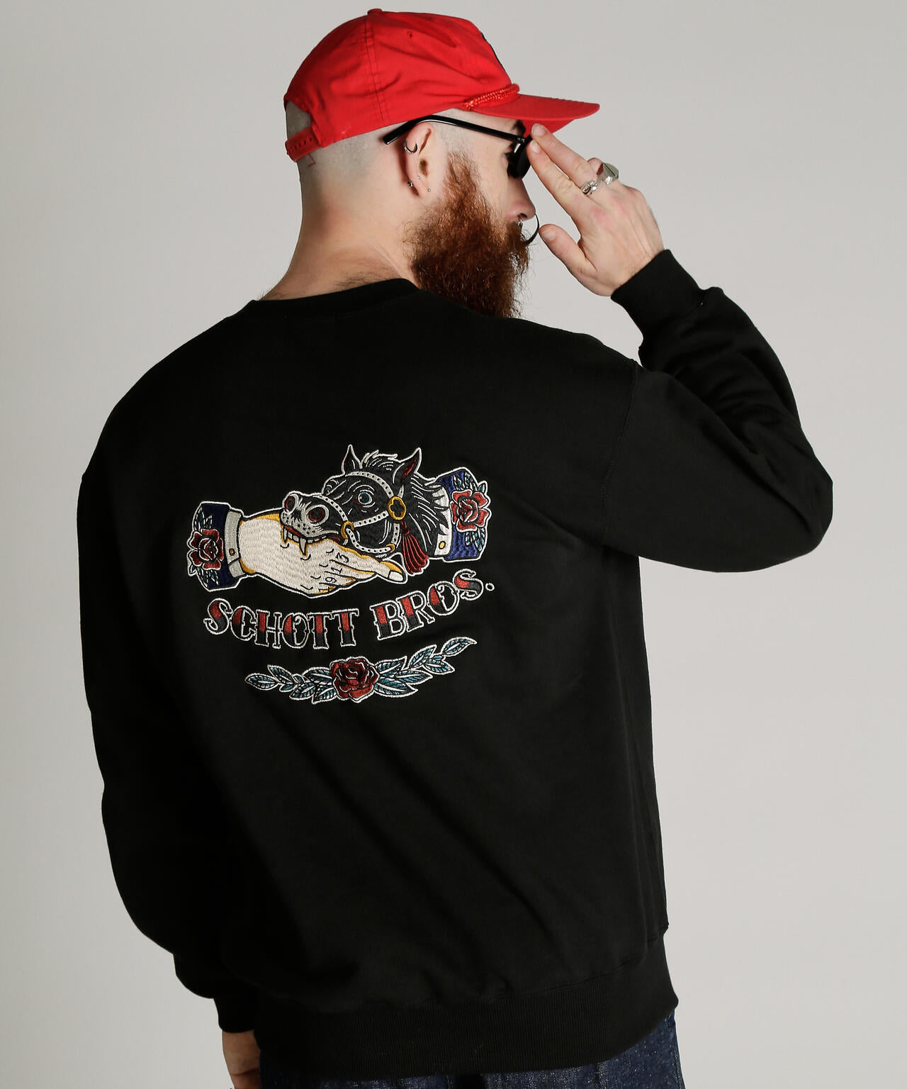 CREW SWEAT SHAKE HAND HORSE/クルースウェット シェイクハンドホース