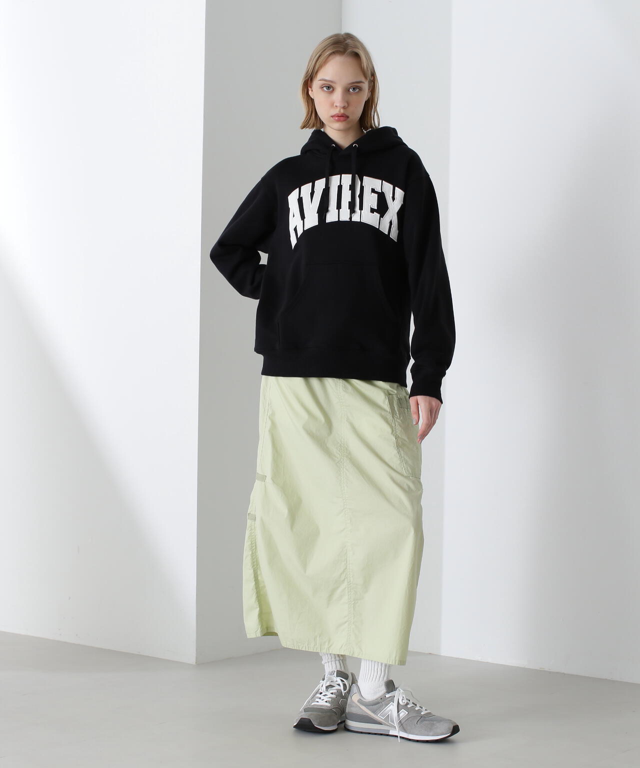 《DAILY/デイリー》PULLOVER SWEAT PARKA LOGO / プルオーバー スウェット パーカー ロゴ / AVIREX