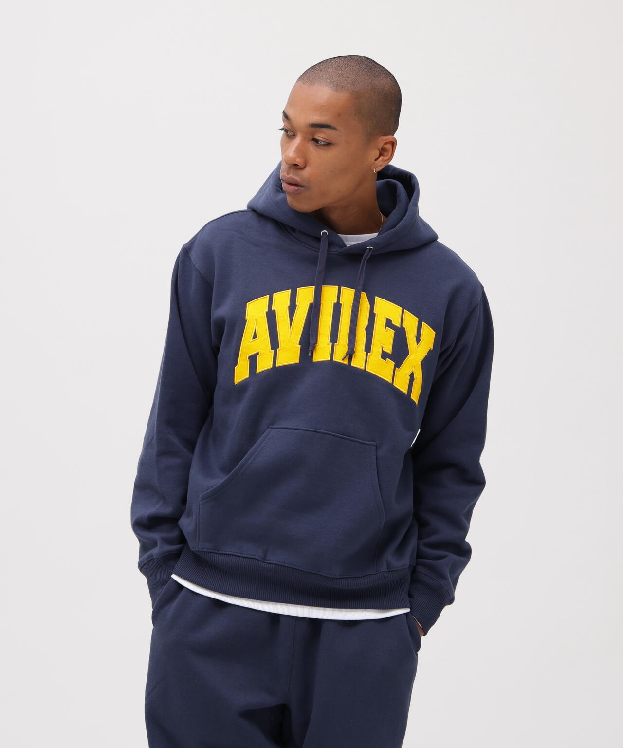 《DAILY/デイリー》PULLOVER SWEAT PARKA LOGO / プルオーバー スウェット パーカー ロゴ / AVIREX