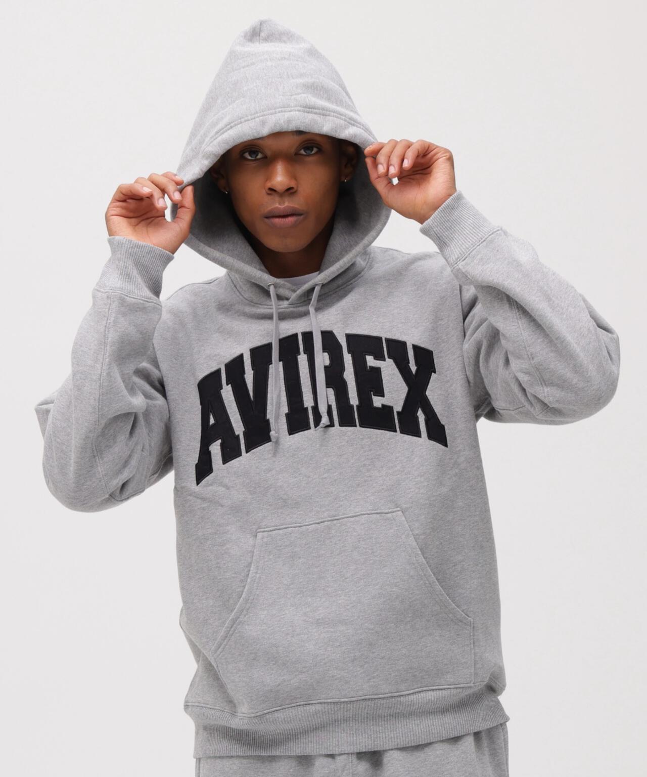 《DAILY/デイリー》PULLOVER SWEAT PARKA LOGO / プルオーバー スウェット パーカー ロゴ / AVIREX