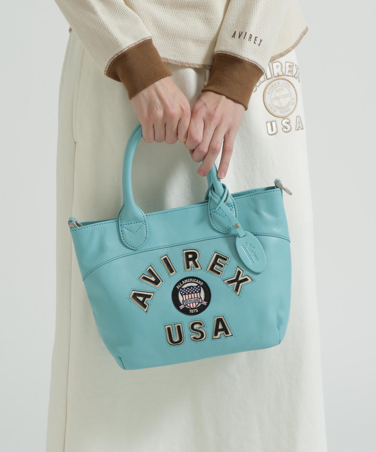 バーシティー レザー ミニ トートバッグ/VARSITY LEATHER MINI TOTE BAG/AVX5626
