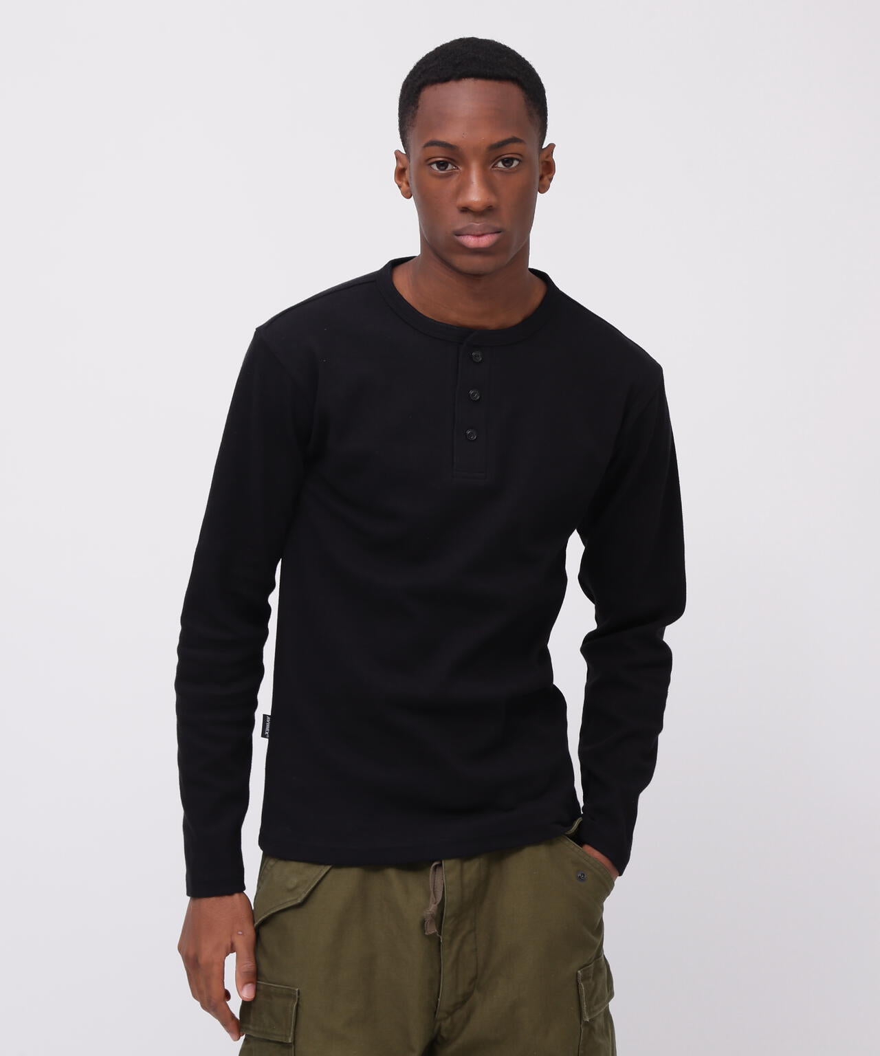 《DAILY/デイリー》RIB L/S HENLEY NECK T-SHIRT