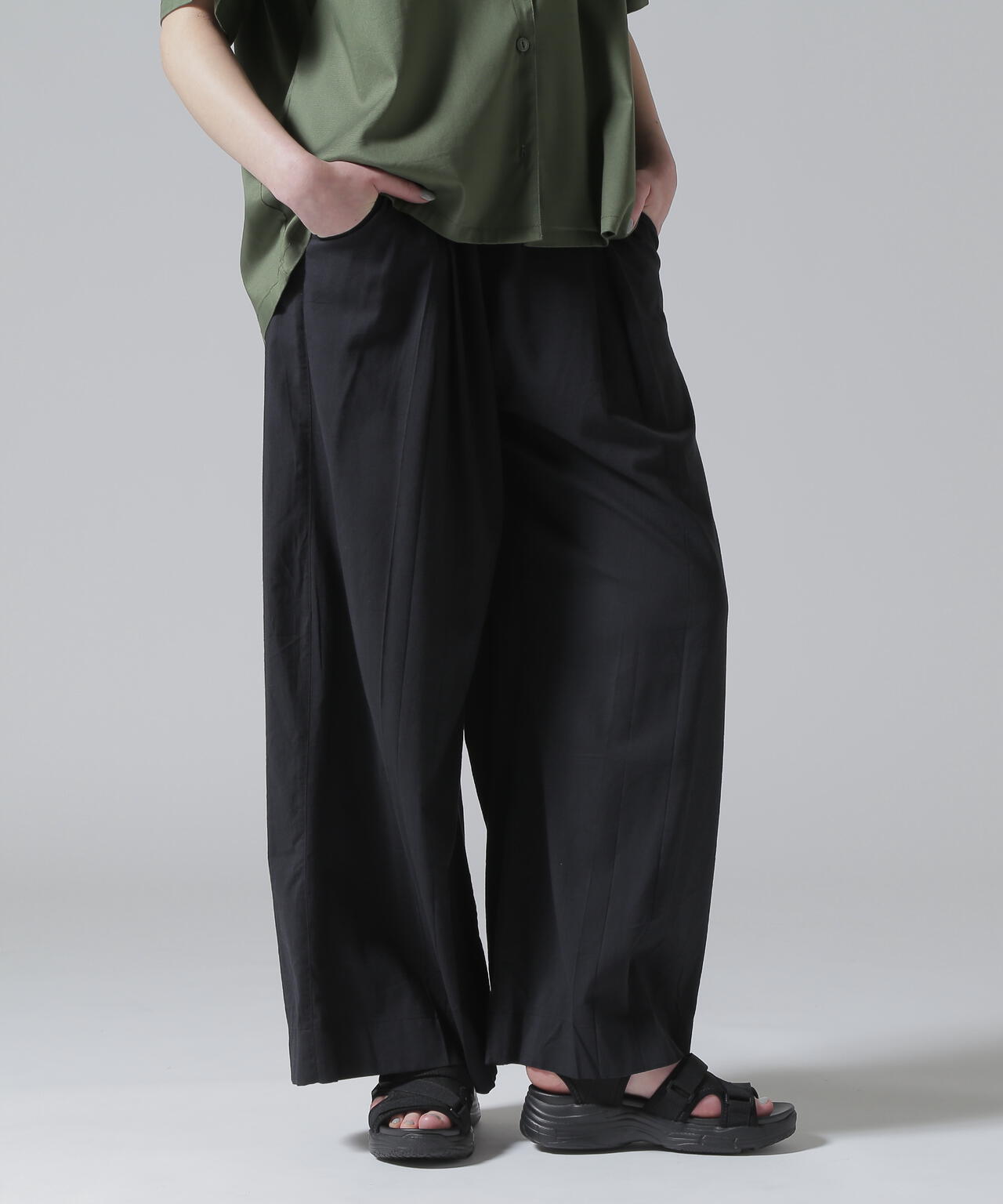 BOX PLEATS RELAX PANTS/ボックスプリーツ リラックスパンツ