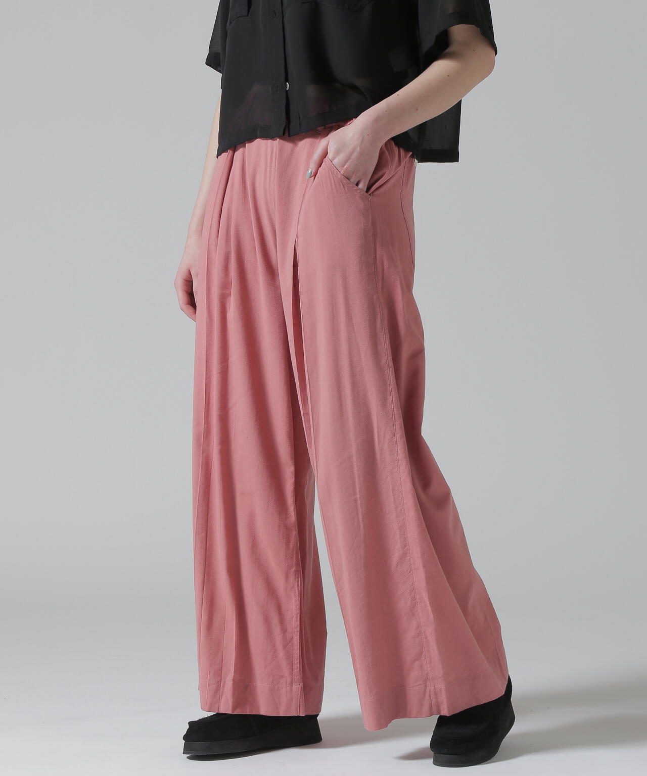 BOX PLEATS RELAX PANTS/ボックスプリーツ リラックスパンツ