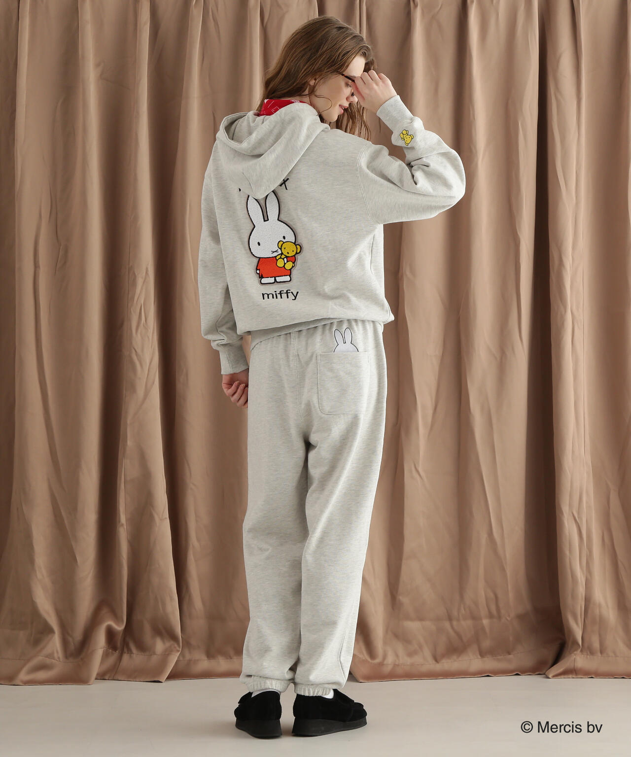 《AVIREX×miffy》WEB限定 SWEAT PULLOVER PARKA/アヴィレックス×ミッフィー パーカー