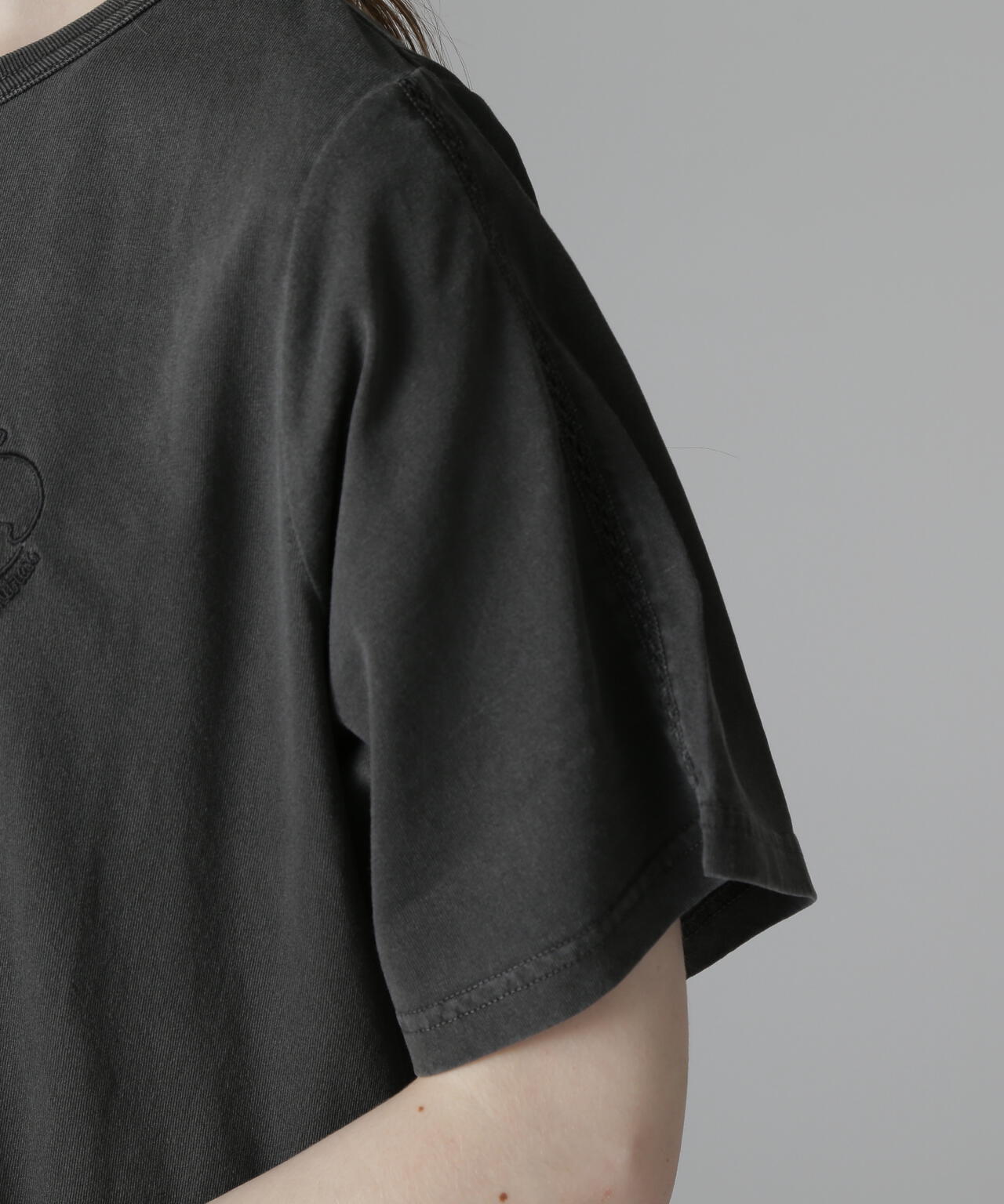 《直営店限定》LACE DETAILS EMBROIDERY T-SHIRT/レースディテール刺繍Tシャツ