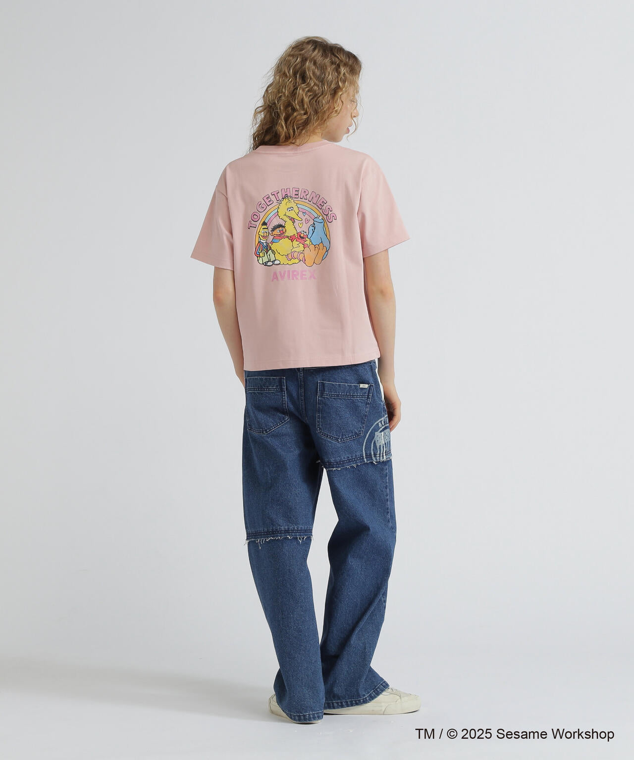 《SESAME STREET meets AVIREX》TOGETHERNESS T-SHIRT