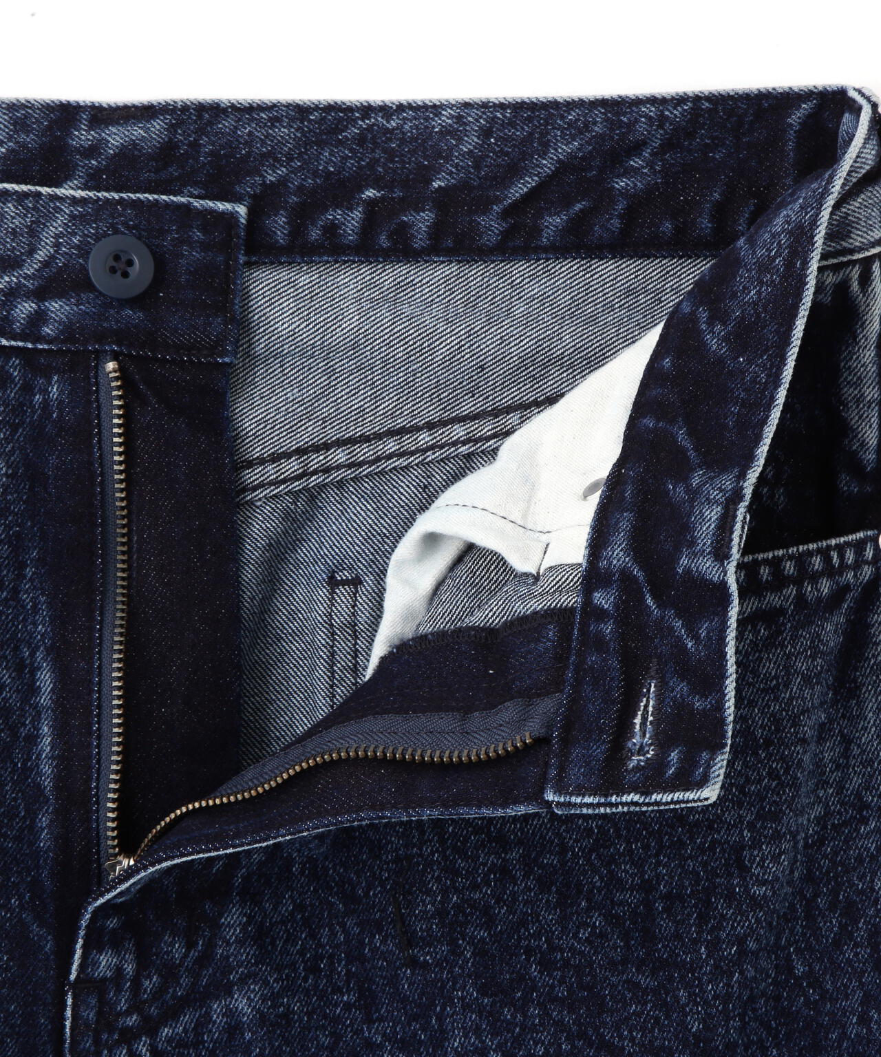 LEATHER PATCH DENIM PANTS