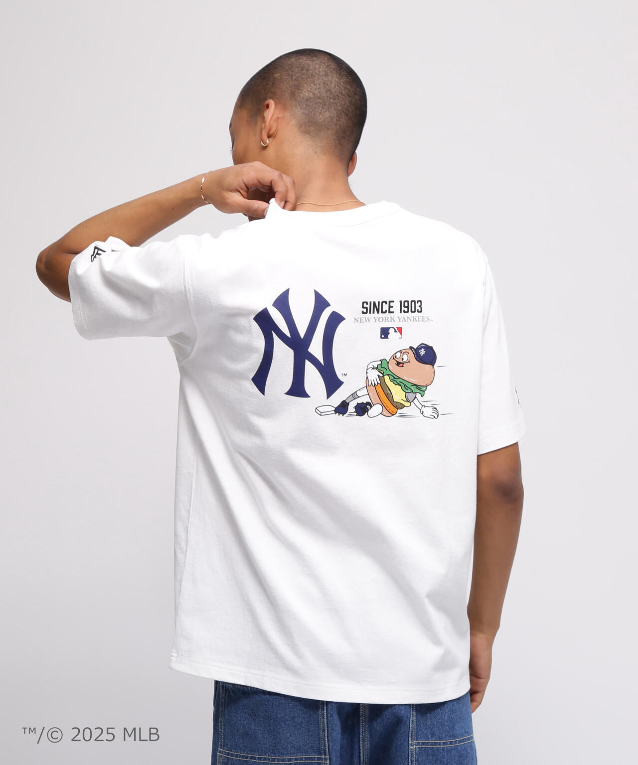 AVIREX ×  NEW YORK YANKEES T-SHIRT