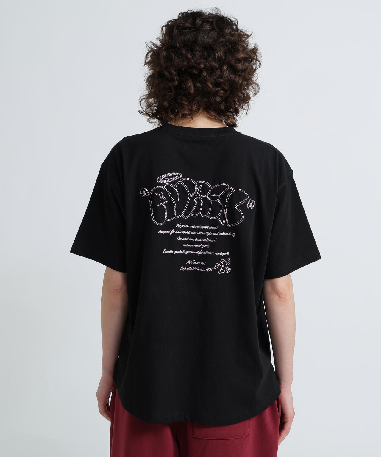 《WOMAN/直営店限定》GRAFFITI EMBROIDERY T-SHIRT