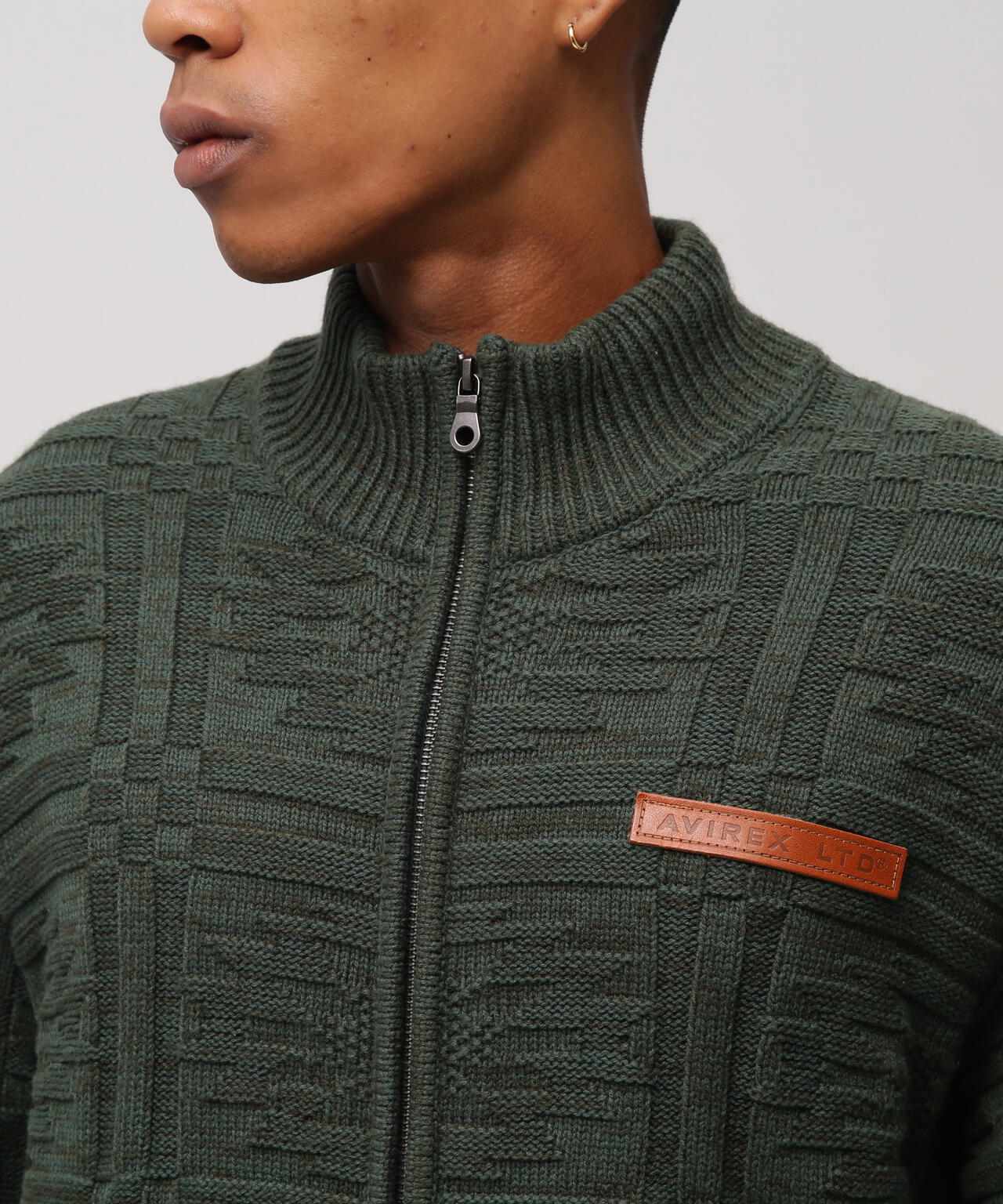 NATIVE JACQUARD STAND KNIT