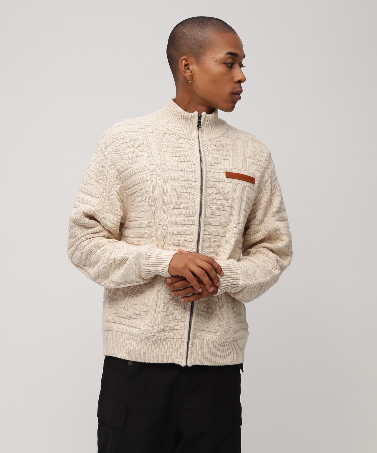 NATIVE JACQUARD STAND KNIT