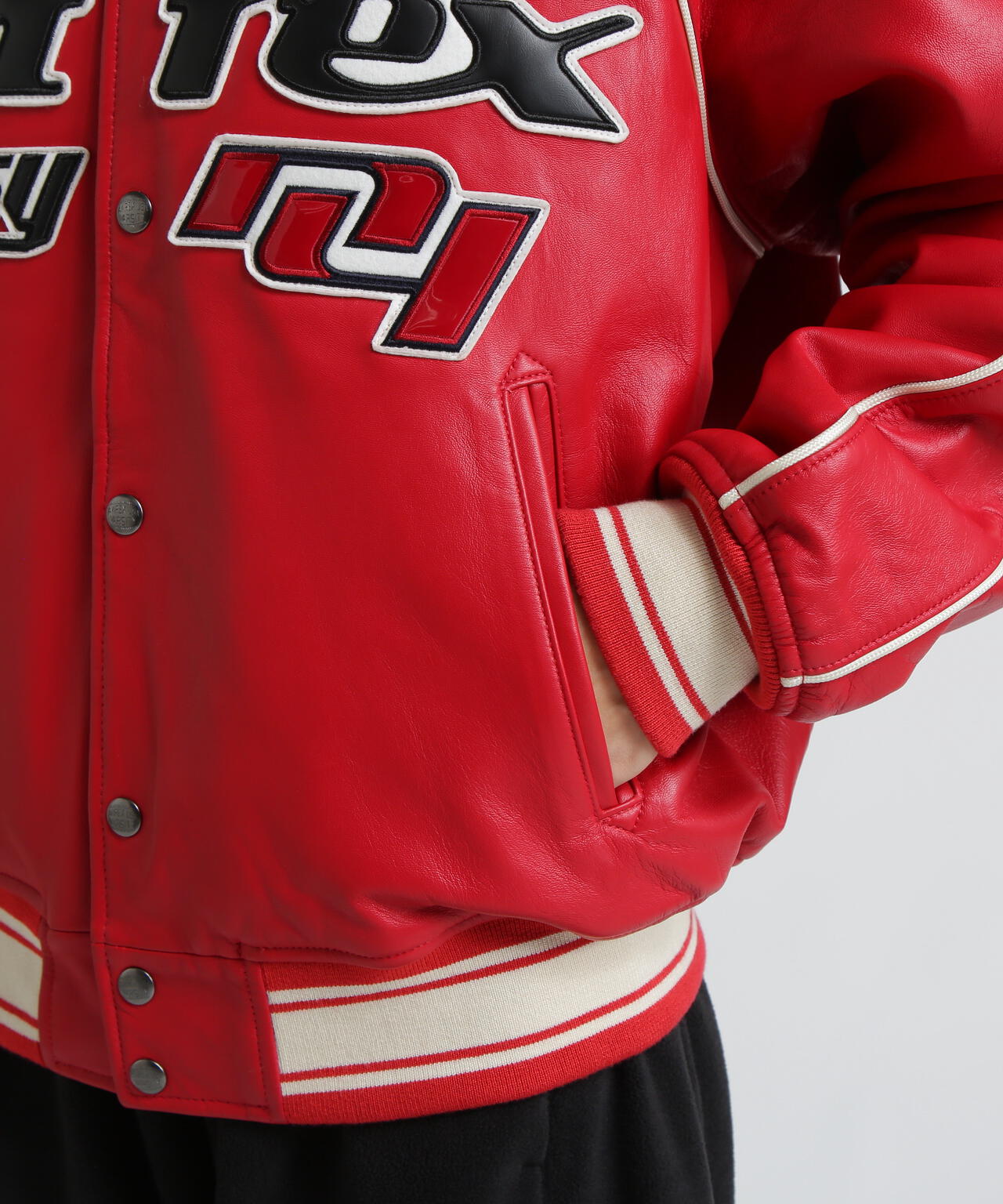 《AVIREX×MOUSSY》LEATHER VARSITY JACKET