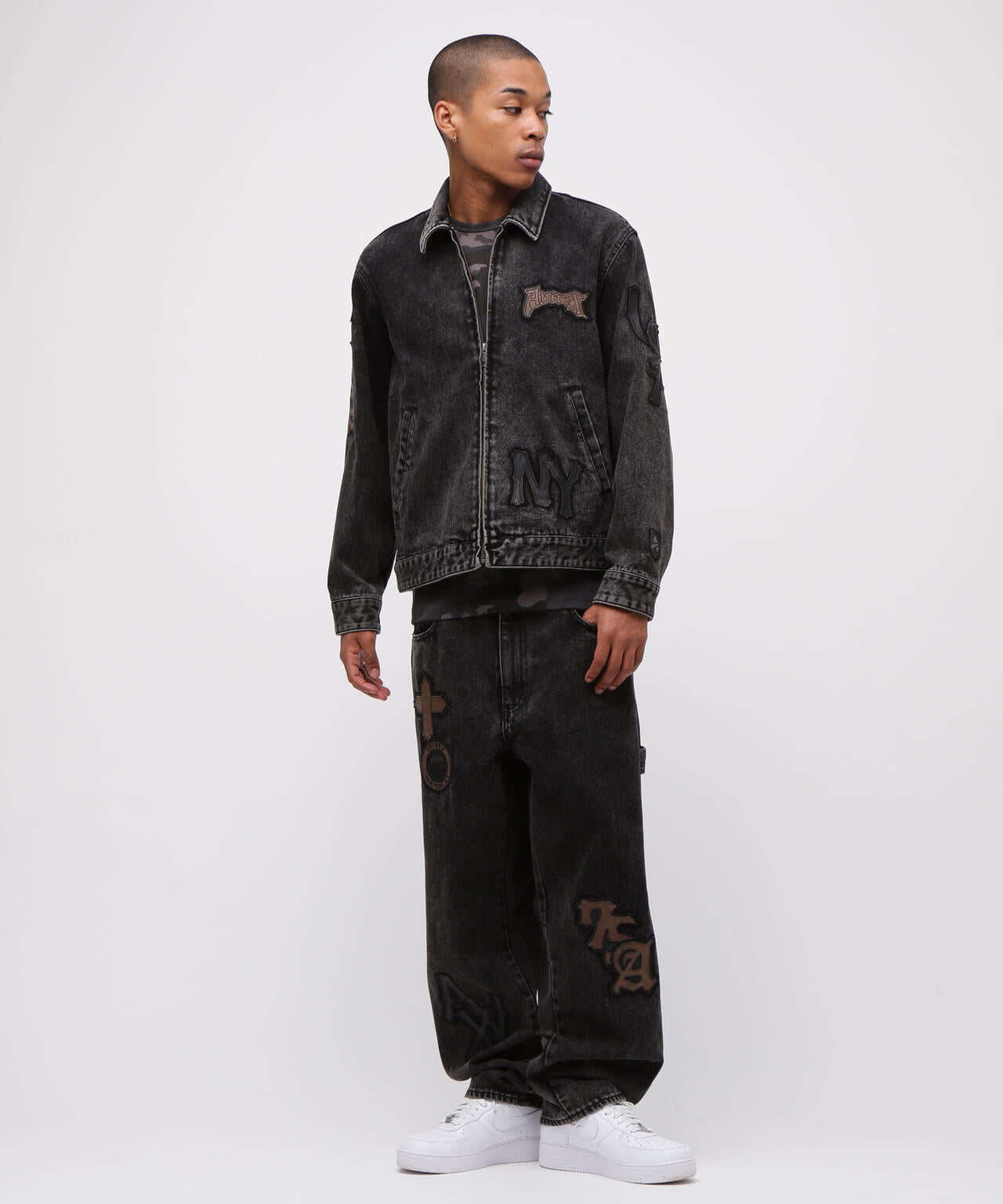 LEATHER PATCH DENIM JACKET