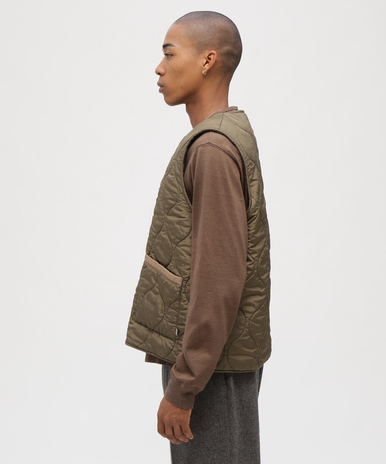 《TFQP by HANDROOM》REVERSIBLE CORDUROY DECK VEST