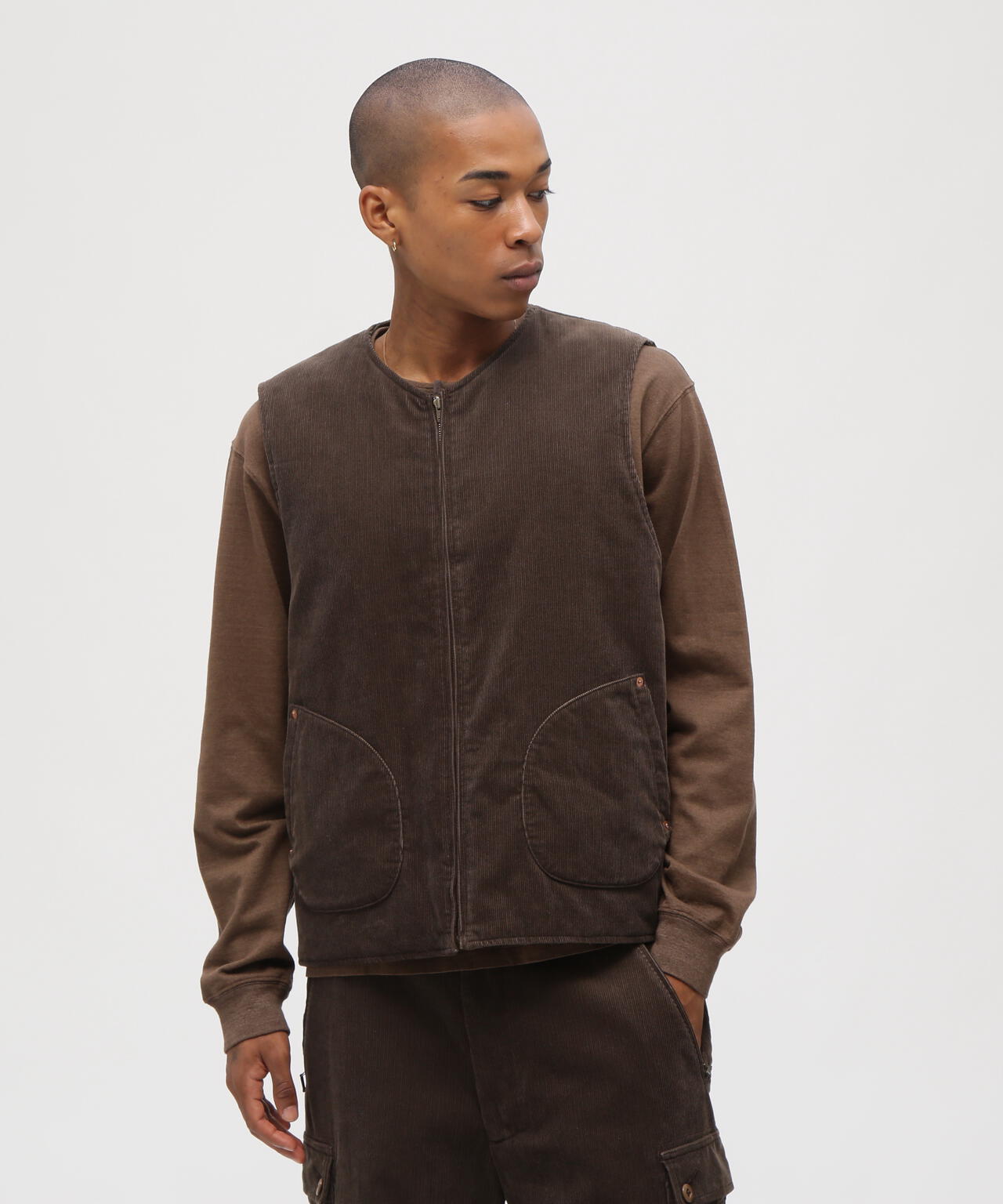 《TFQP by HANDROOM》REVERSIBLE CORDUROY DECK VEST