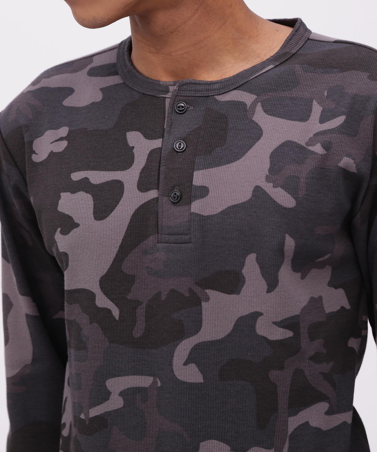 《DAILY/デイリー》RIB LONG SLEEVE HENLEY NECK T-SHIRT ”CAMOUFLAGE”