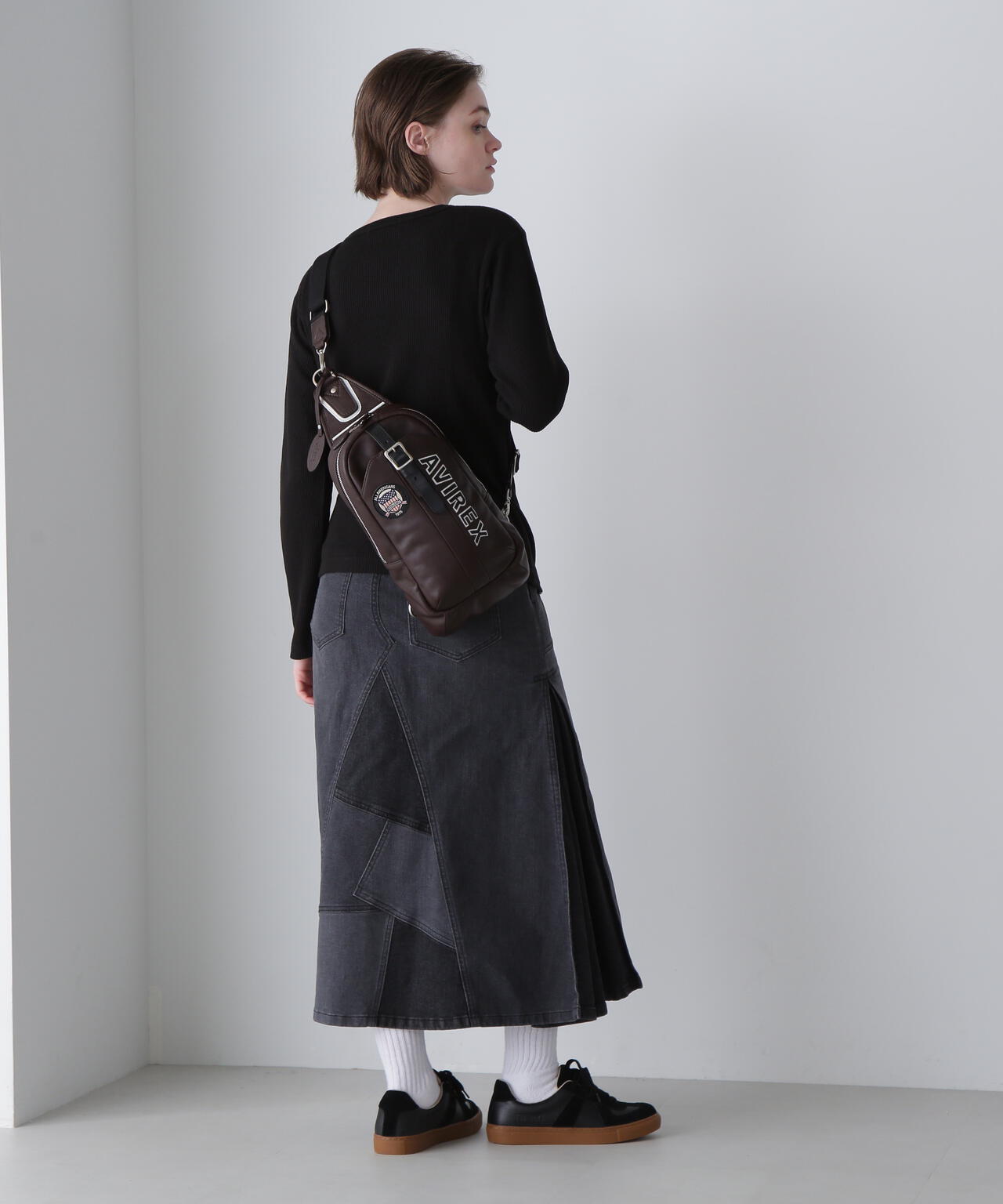 VARSITY LEATHER ONE SHOULDER BAG / AVX5629