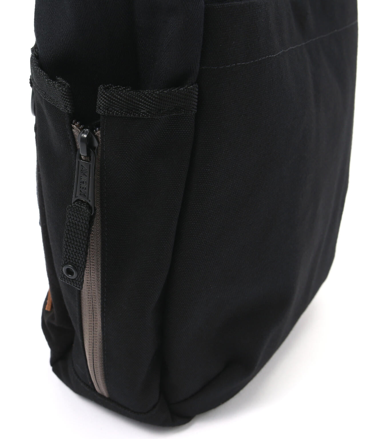 TOP GUN 3 SHOULDER BAG