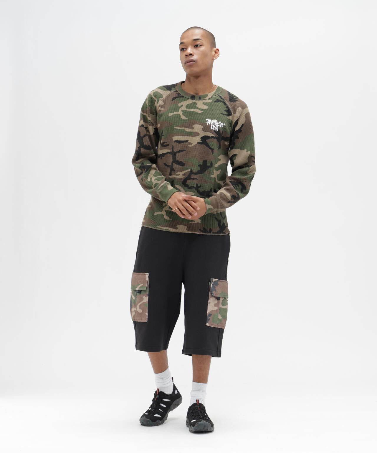 SWEAT CAMO CARGO SHORTS