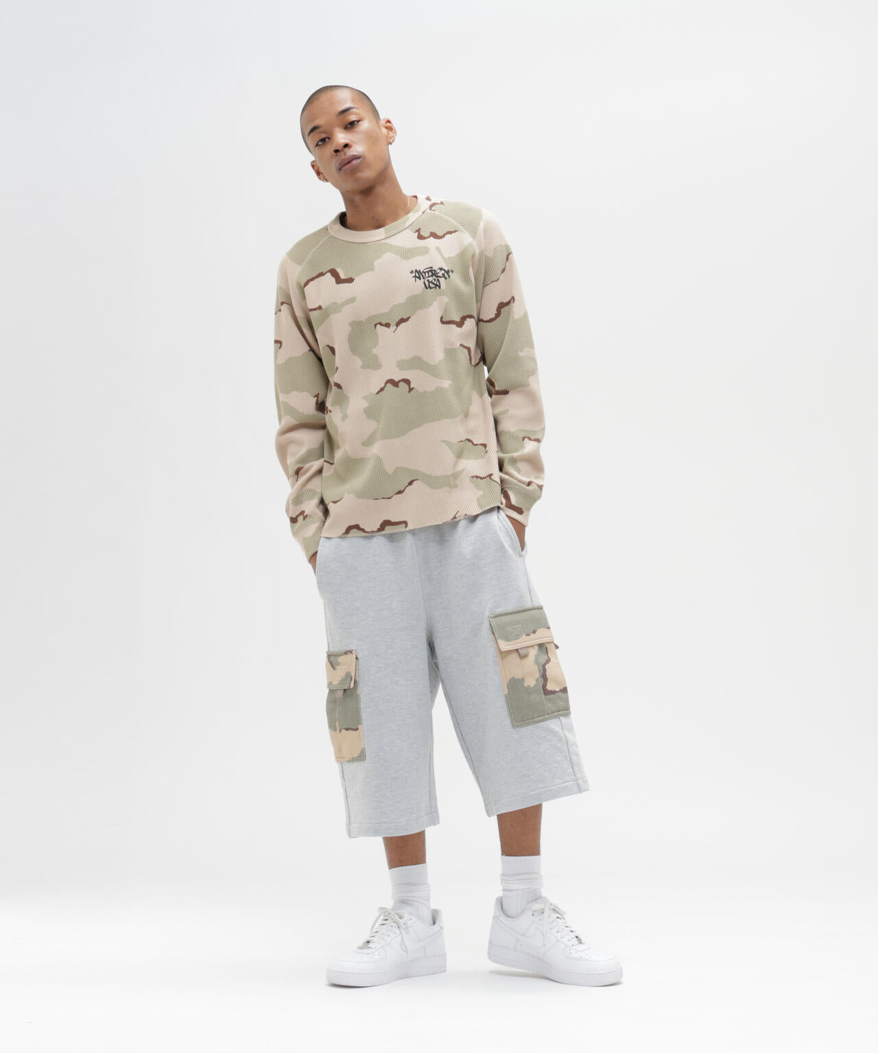 SWEAT CAMO CARGO SHORTS