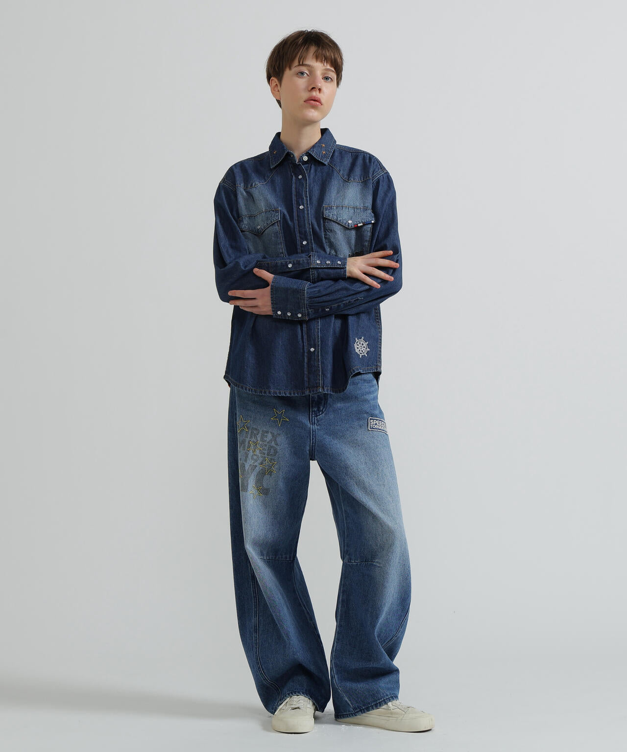《WOMAN》DENIM SHIRT WITH GRAFFITI PRINT