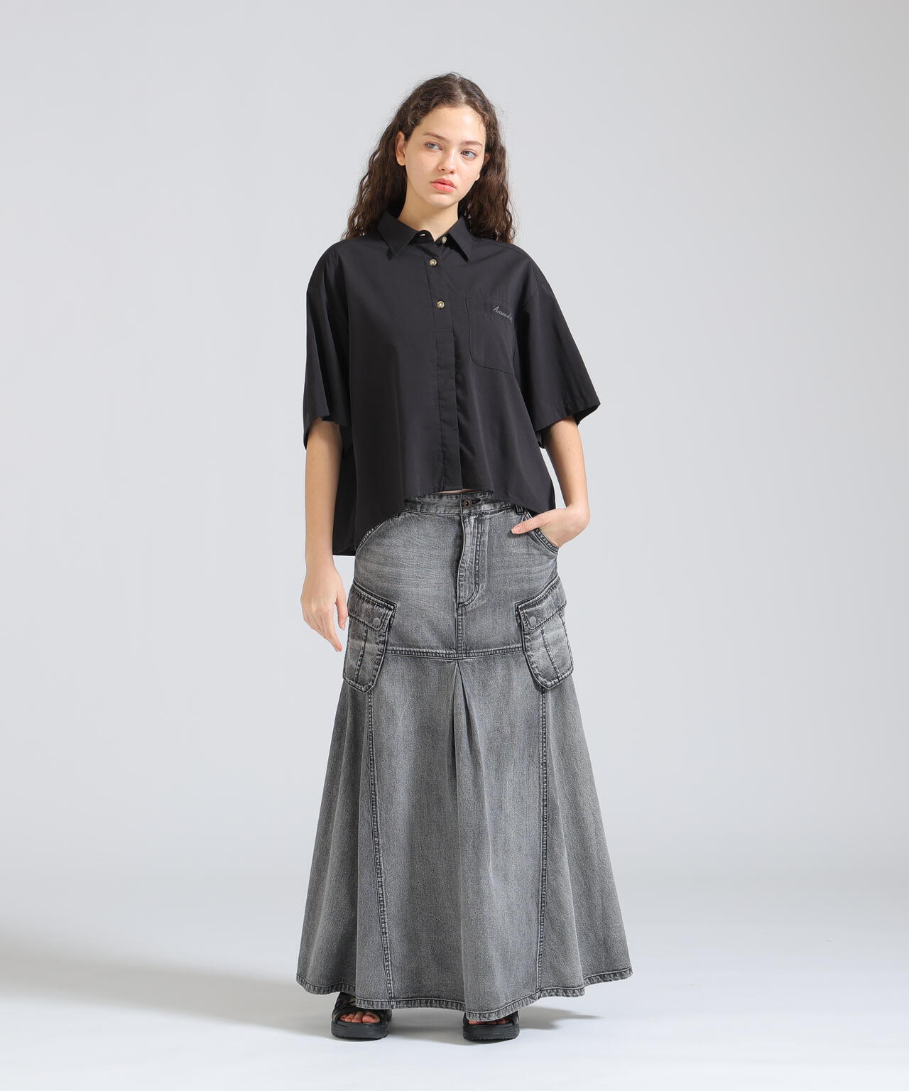 《WOMAN/直営店限定》H/S BACK GATHER DETAILS SHIRT