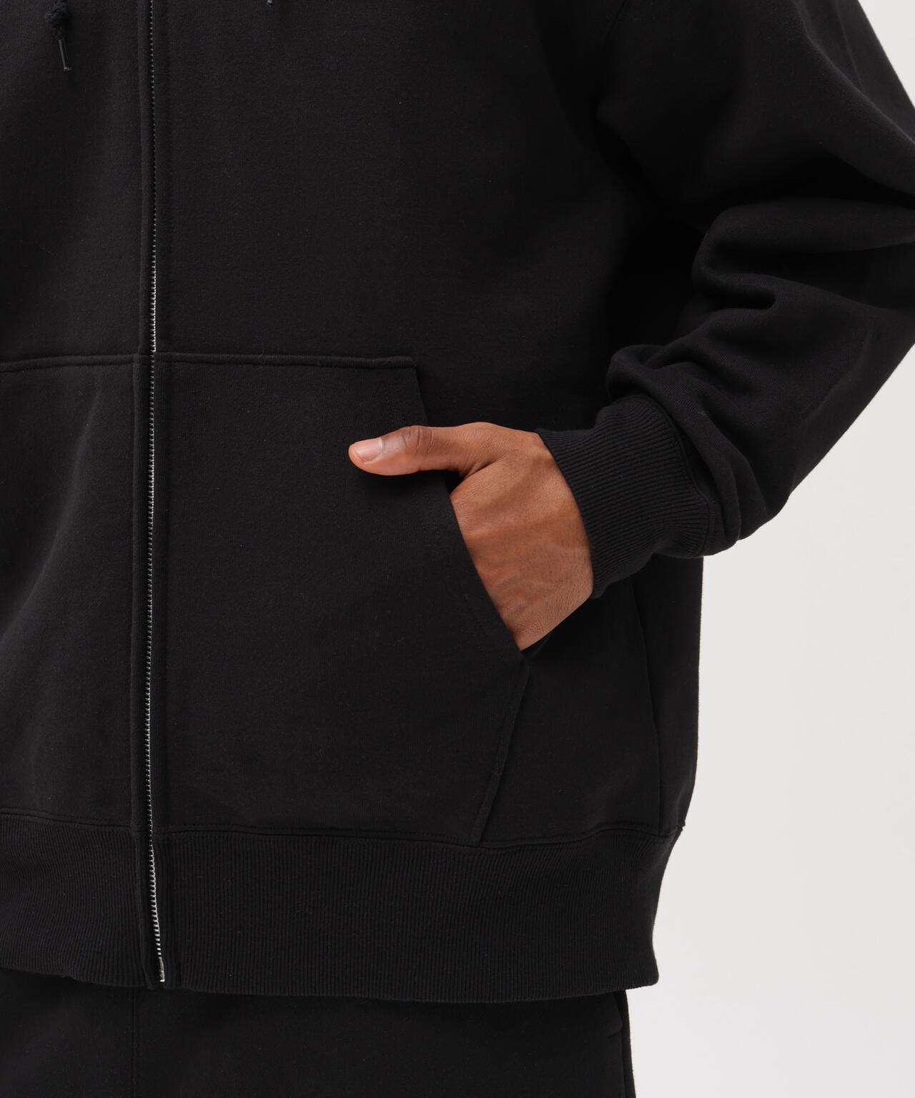 《直営店限定》VARSITY FLAG ZIP PARKA