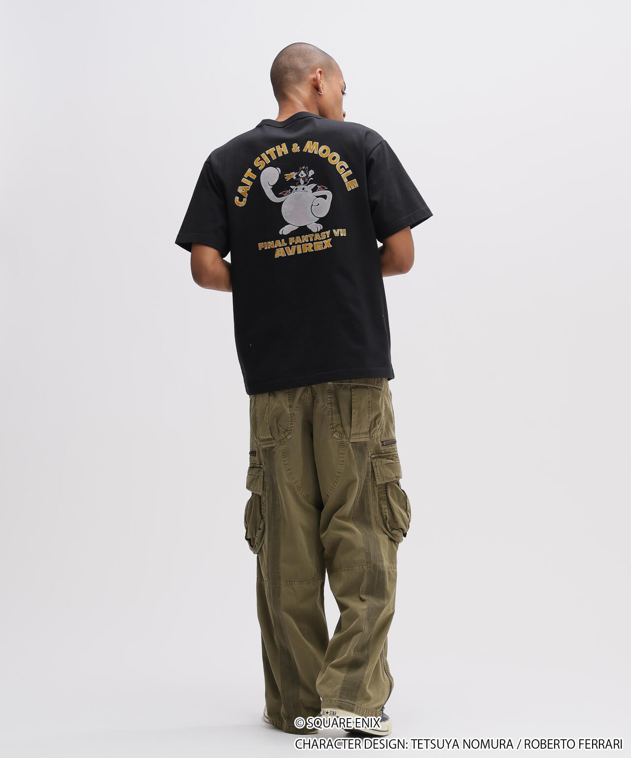 《AVIREX × FINAL FANTASY VII REMAKE》CREW NECK T-SHIRT ”CaitSith&MOOGLE”