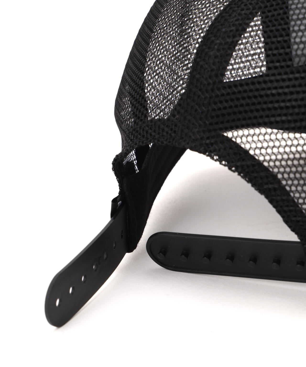 VARSITY LOGO TWILL MESH CAP