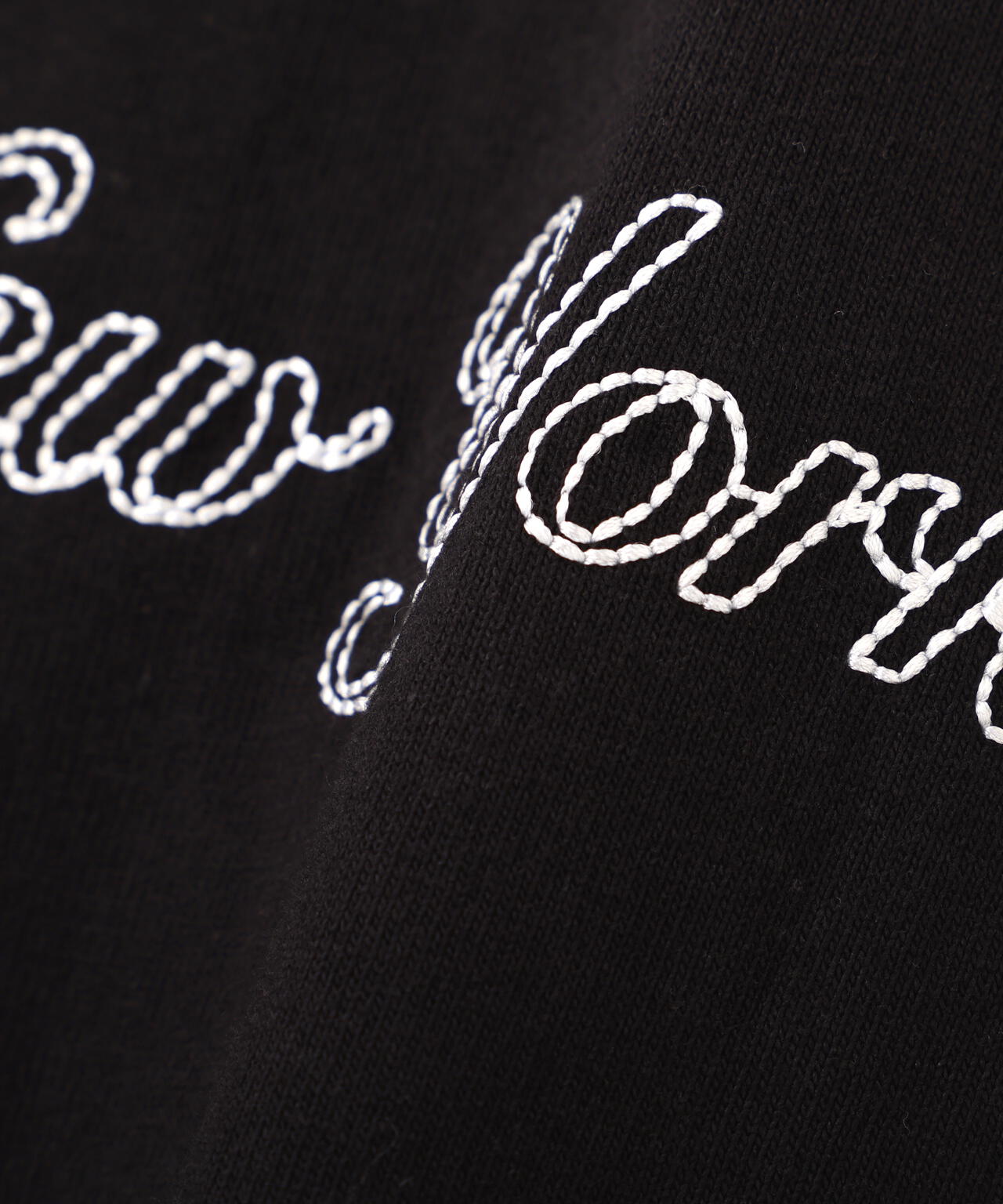 STITCH EMBROIDERY LOGO T-SHIRT