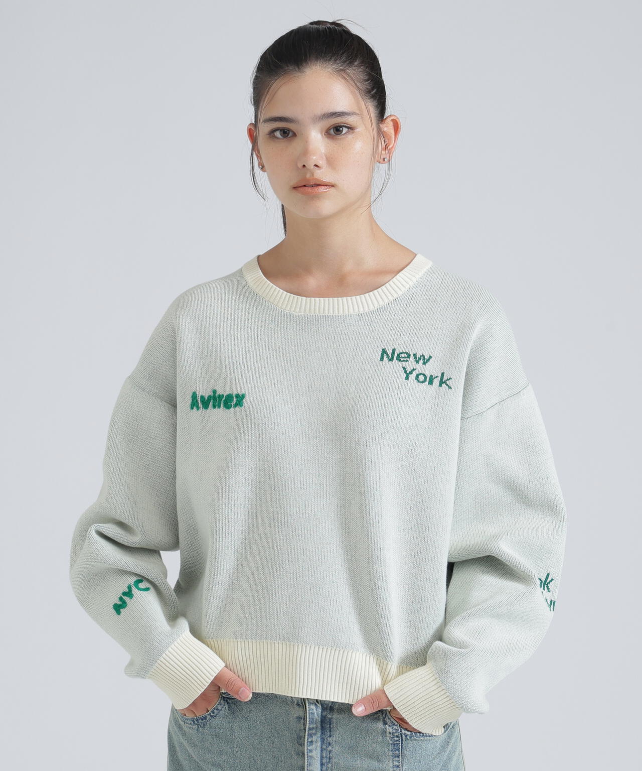 【直営店限定】LOGO JACQUARD AND EMBROIDERY TOPS