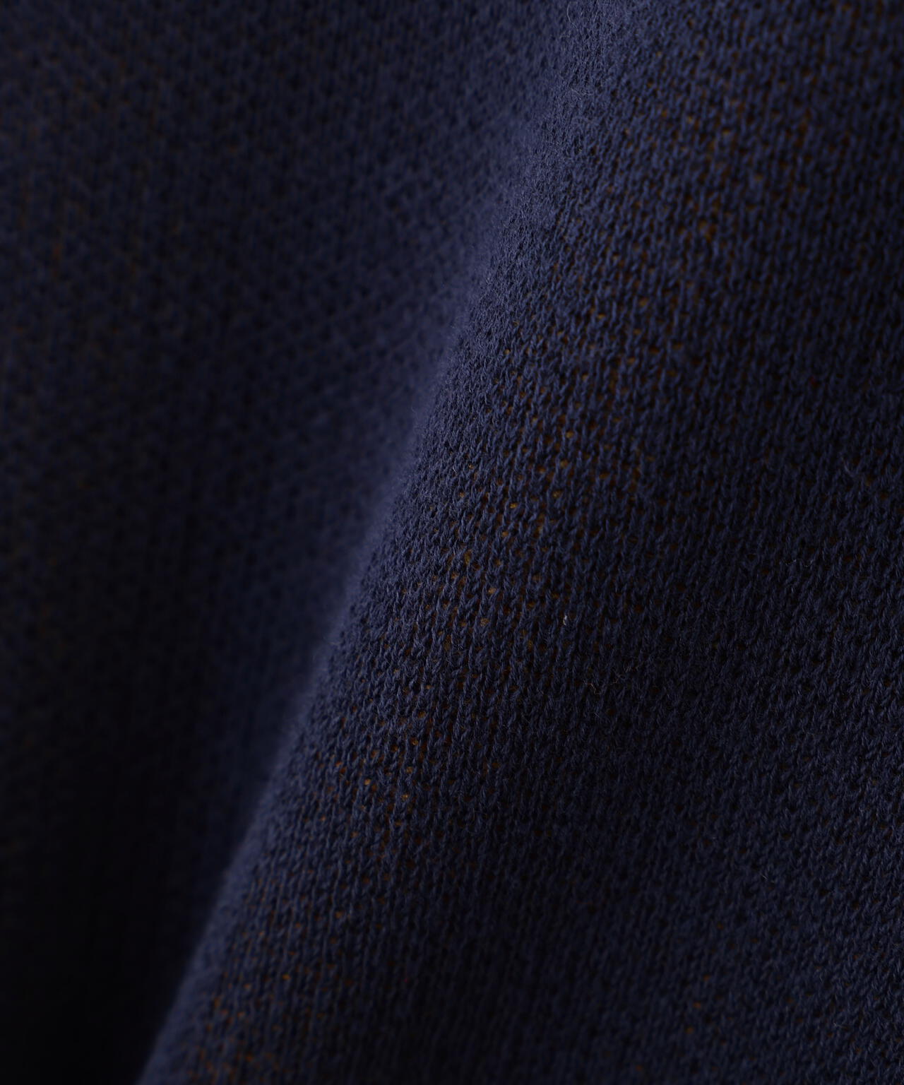 【直営店限定】LOGO JACQUARD AND EMBROIDERY TOPS