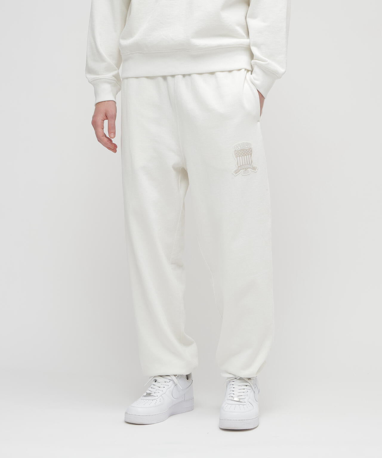 SIGNATURE VARSITY LOGO SWEAT PANTS